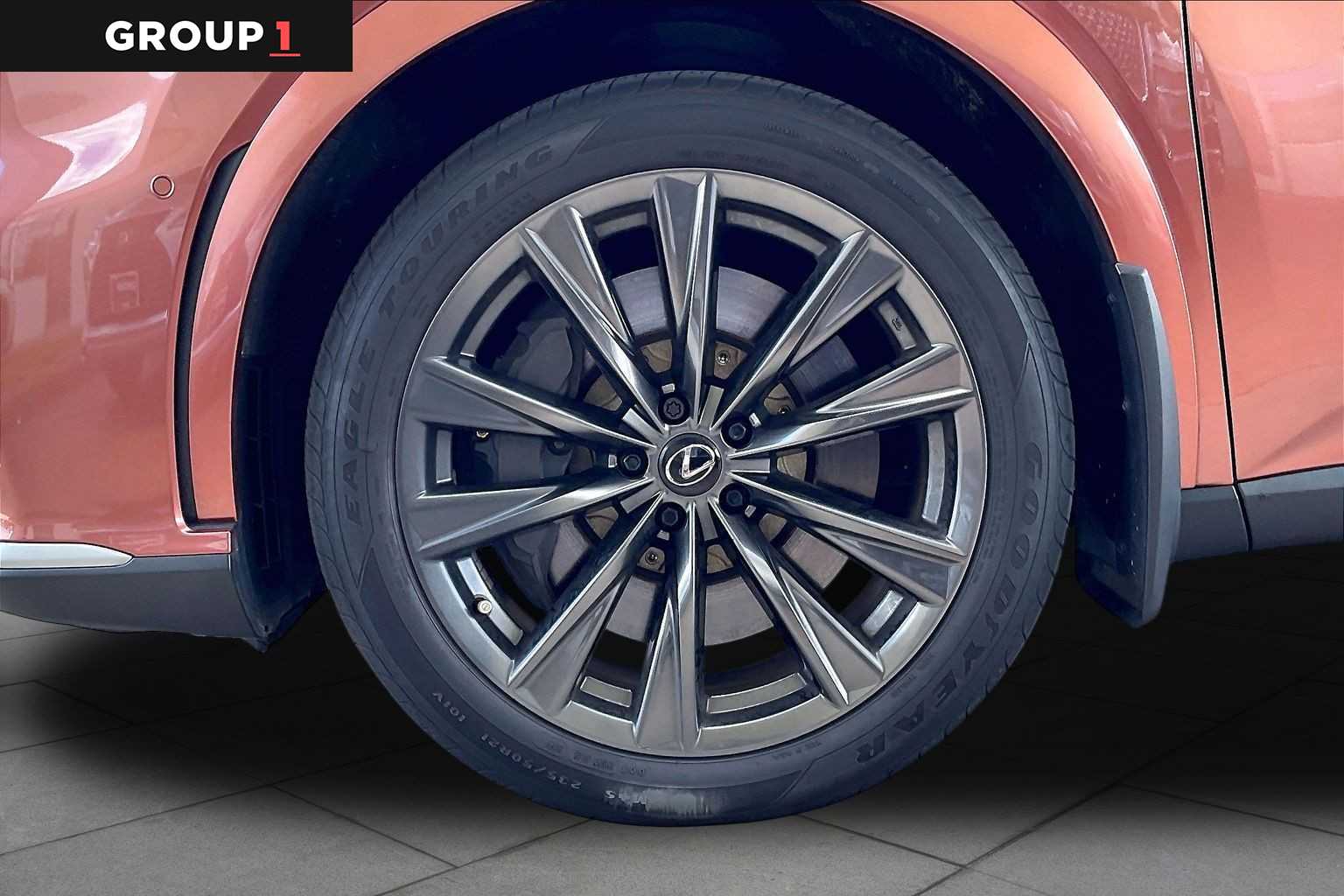 2024 Lexus RX 350 photo 9 of 34