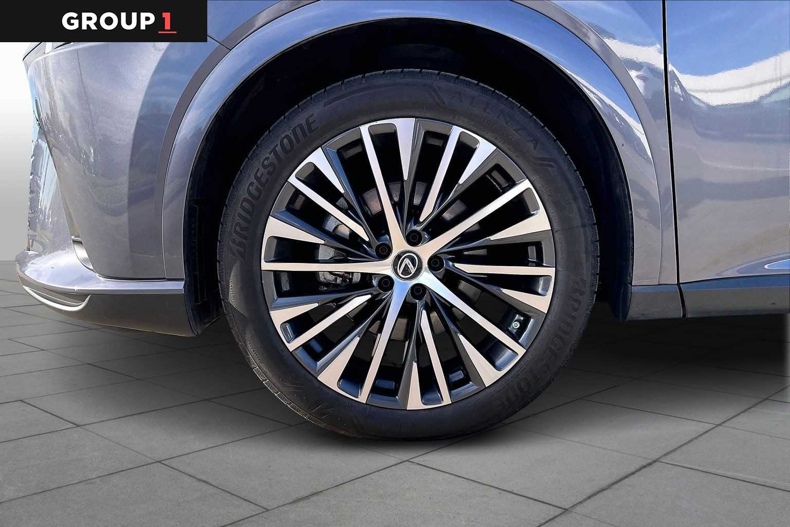 2023 Lexus RX 350h Premium Plus - 9