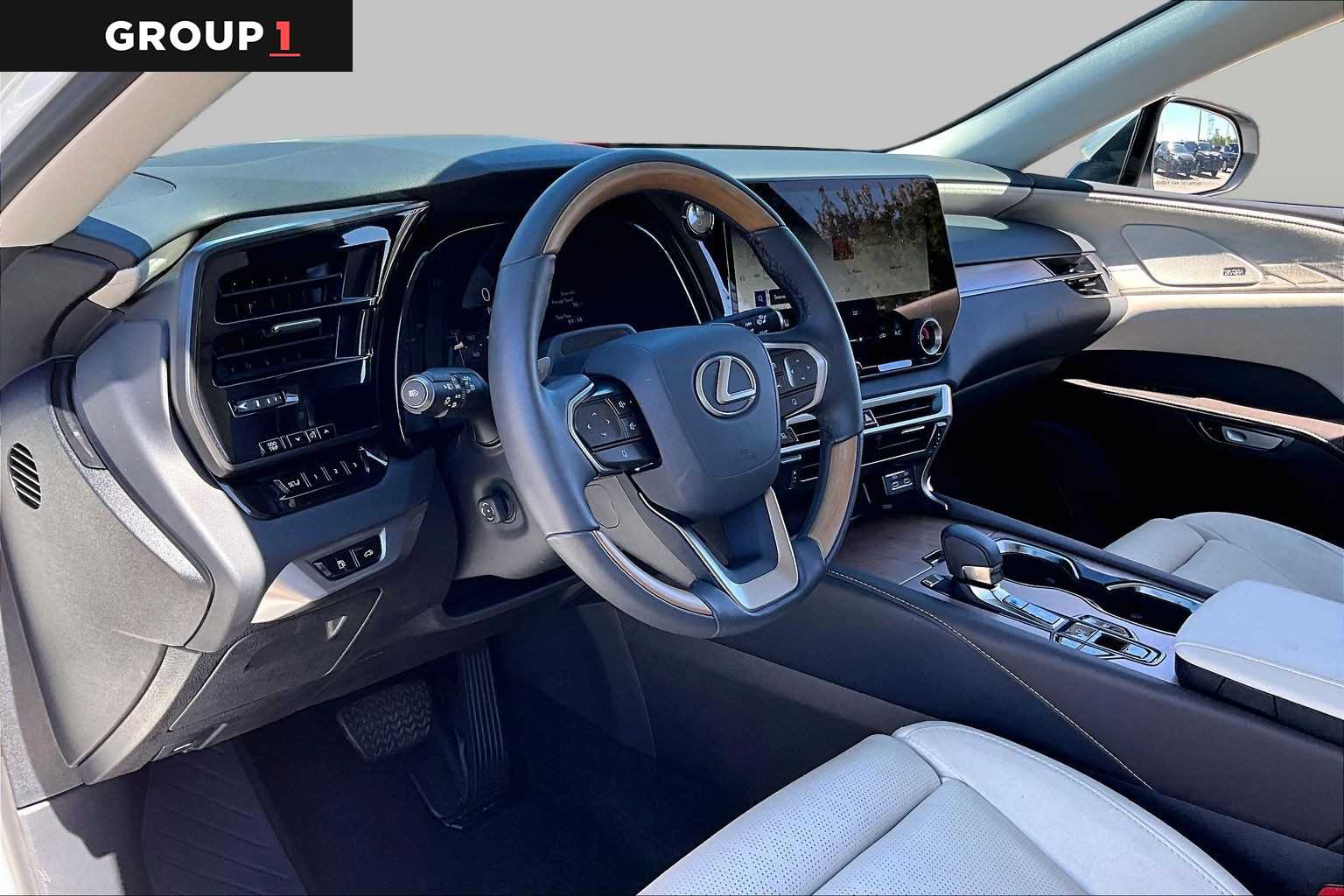 2026 Lexus RX 350h photo 15 of 34