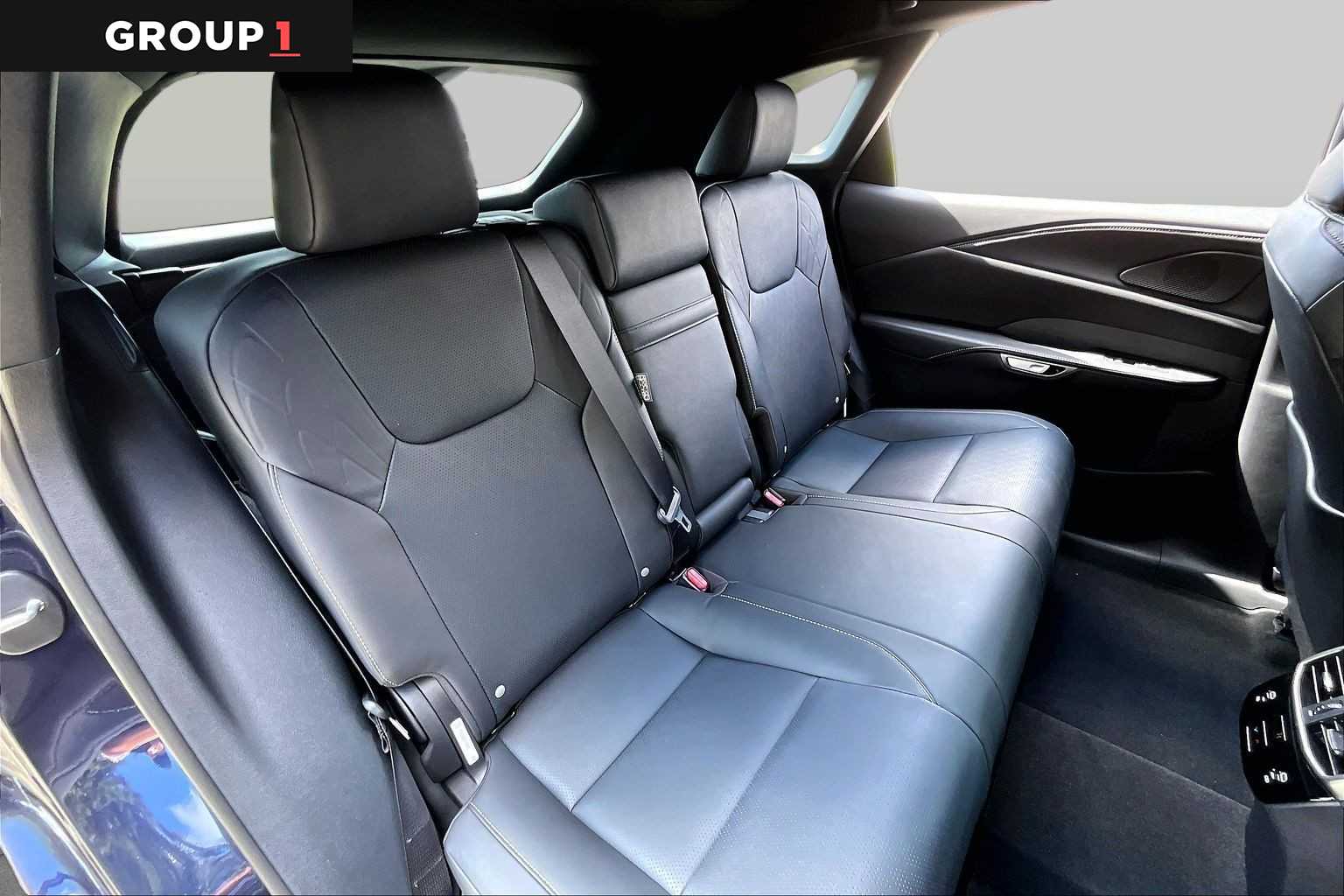 2026 Lexus RX 350h photo 17 of 34