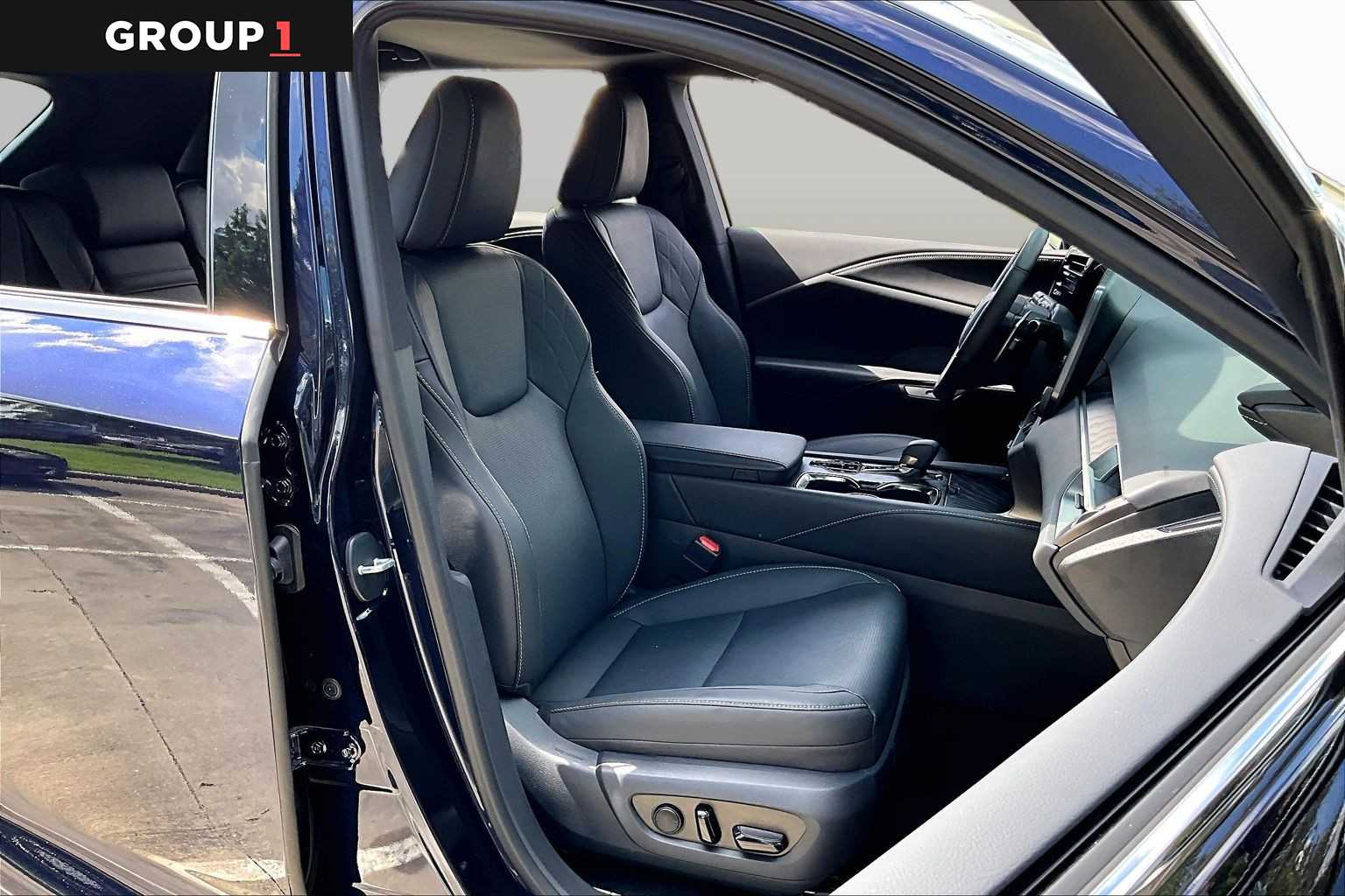 2026 Lexus RX 350h photo 8 of 34