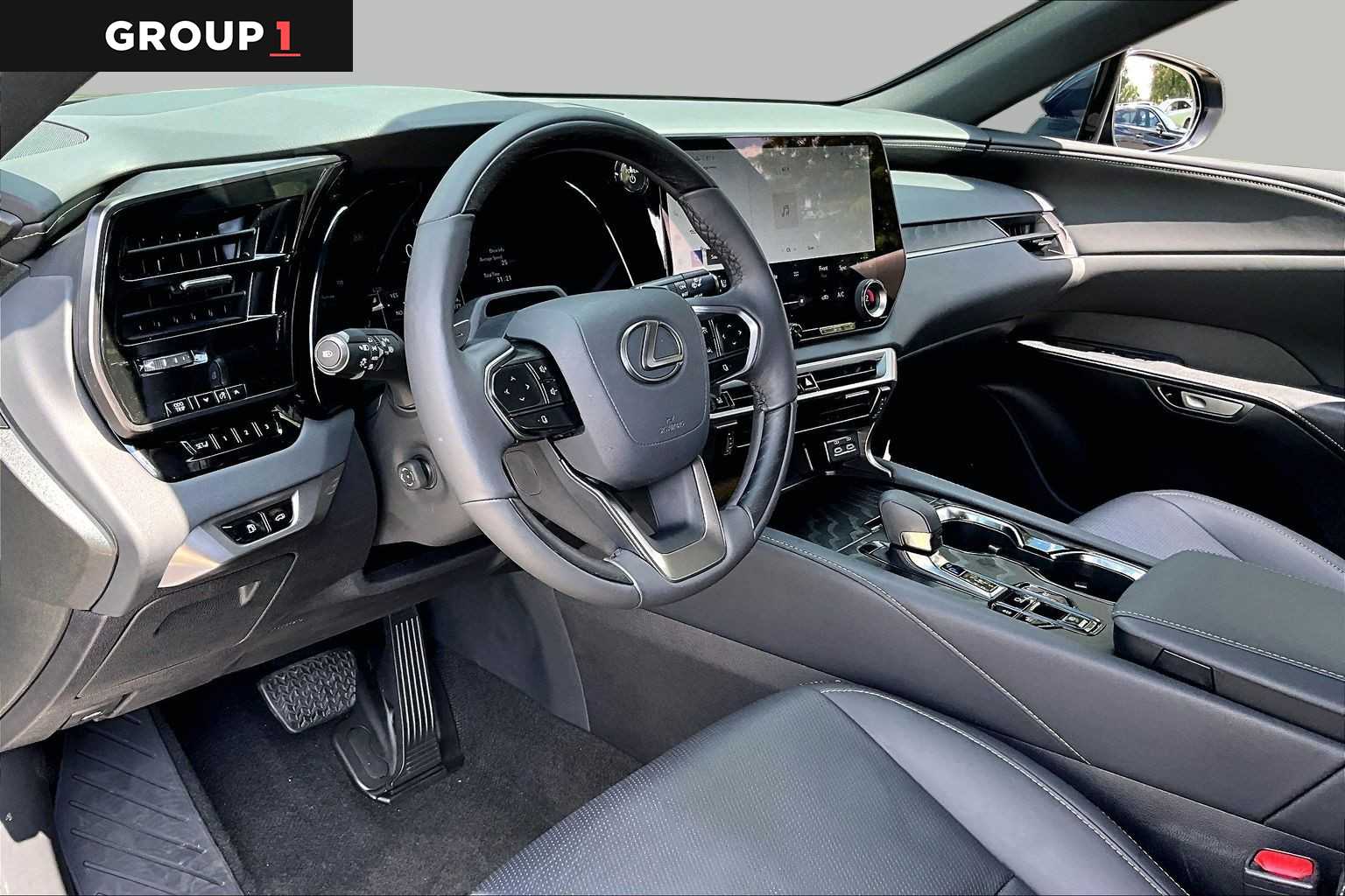 2026 Lexus RX 350h photo 15 of 34