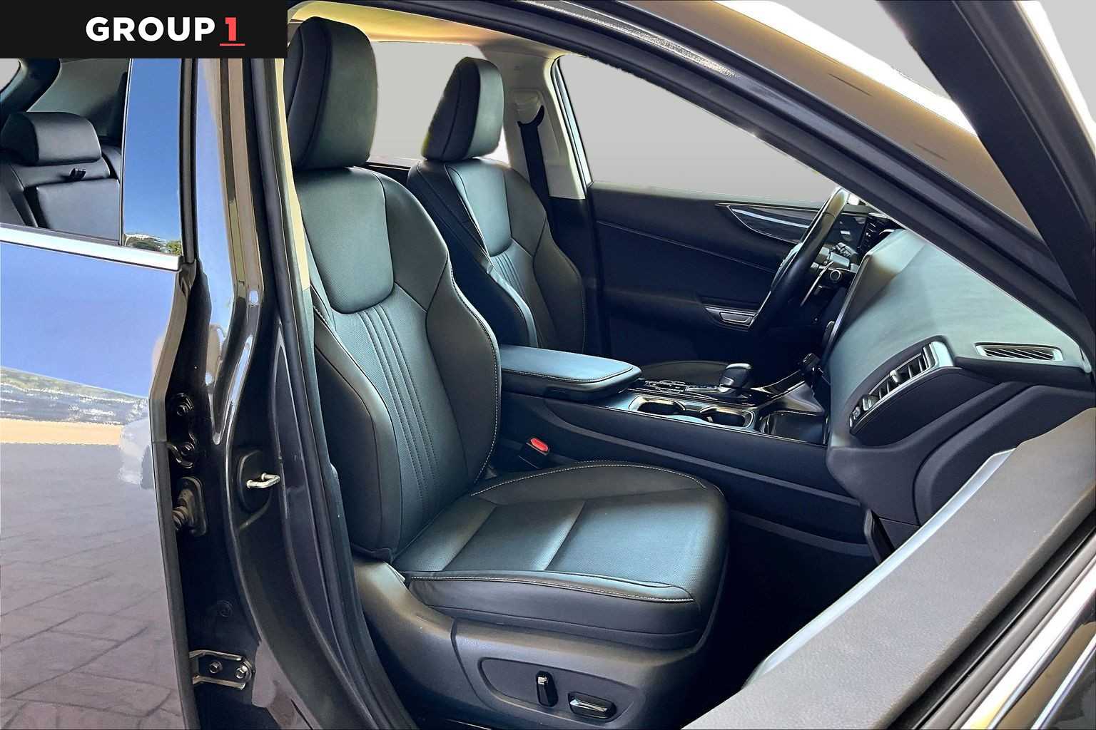 2024 Lexus NX 250 photo 8 of 34