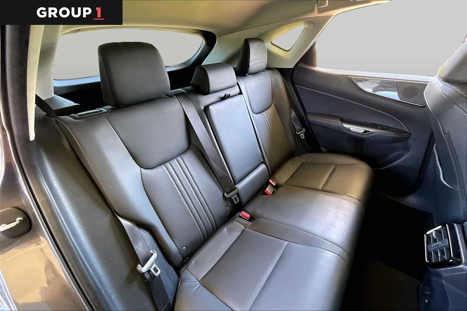 2024 Lexus NX 250 photo 17 of 34