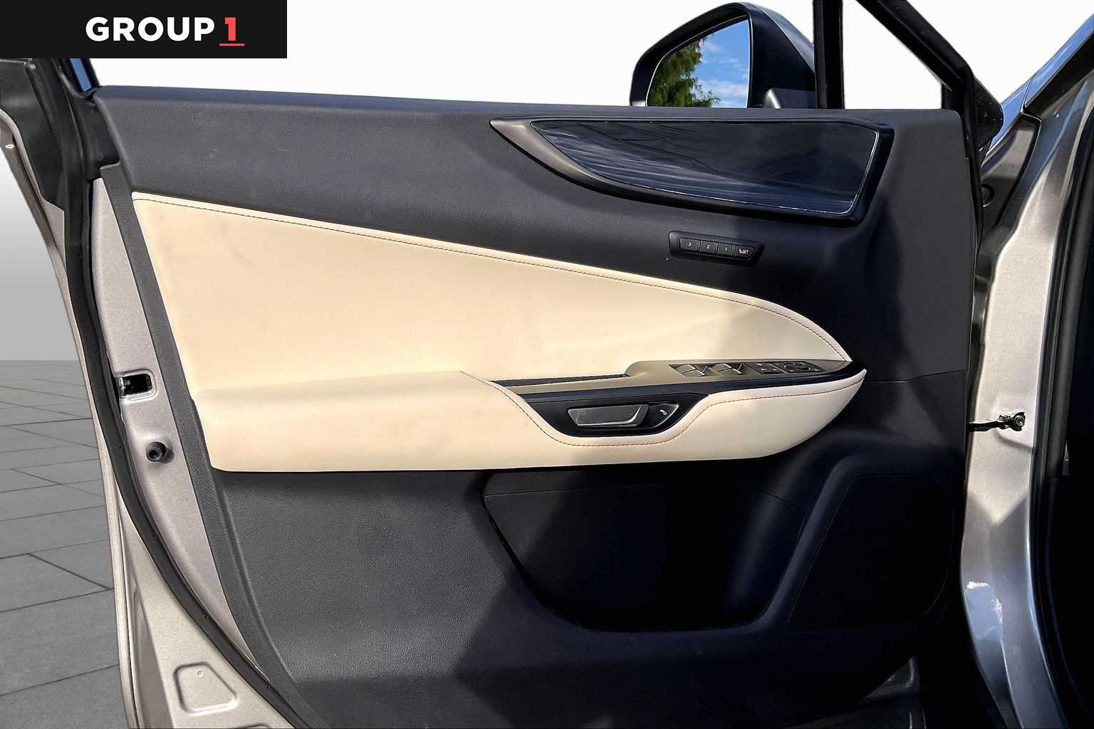 2024 Lexus NX 250 photo 19 of 34