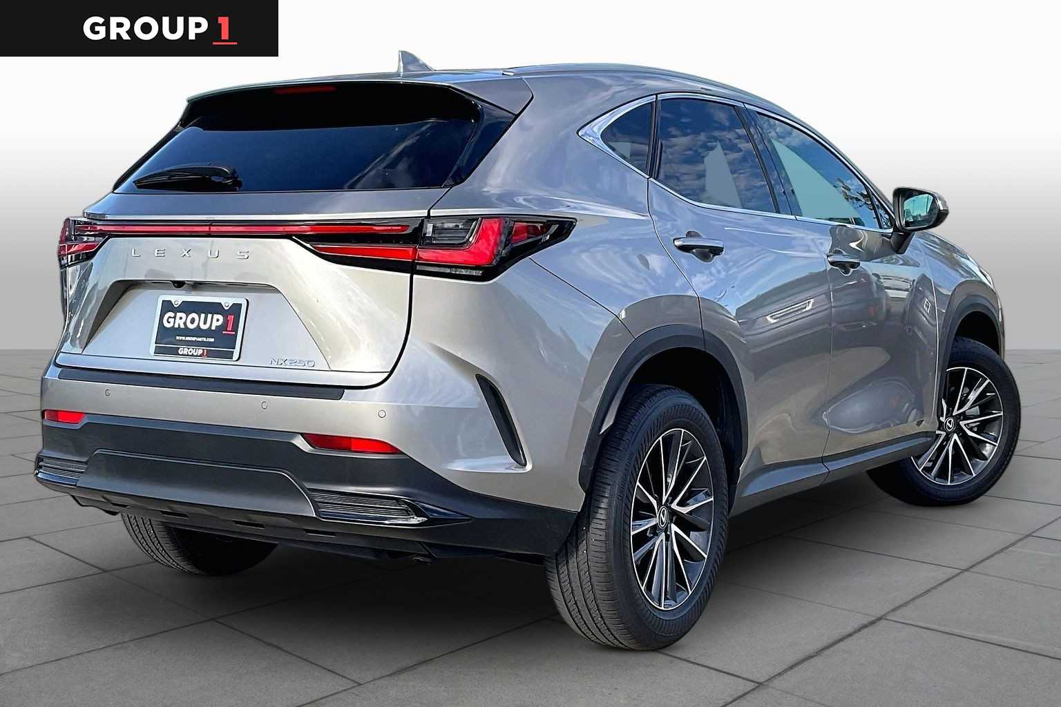 2024 Lexus NX 250 photo 11 of 34