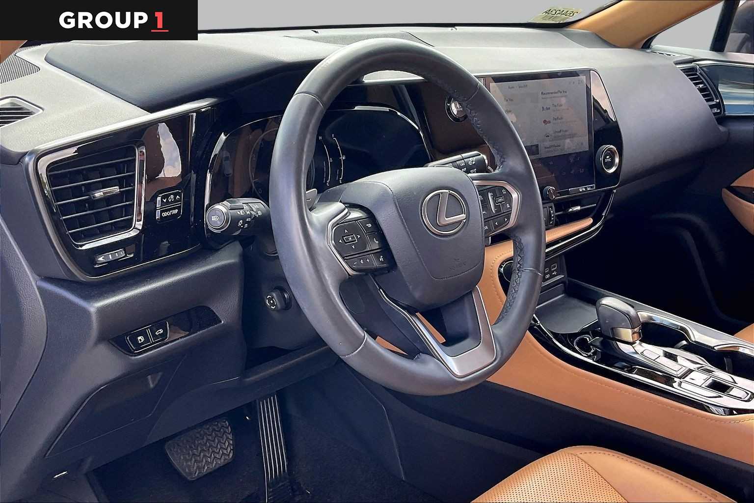 2023 Lexus NX 250 photo 15 of 34
