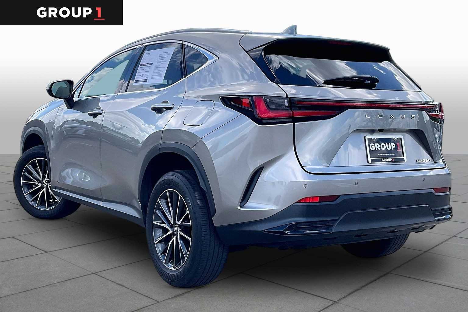 2023 Lexus NX 250 photo 10 of 34