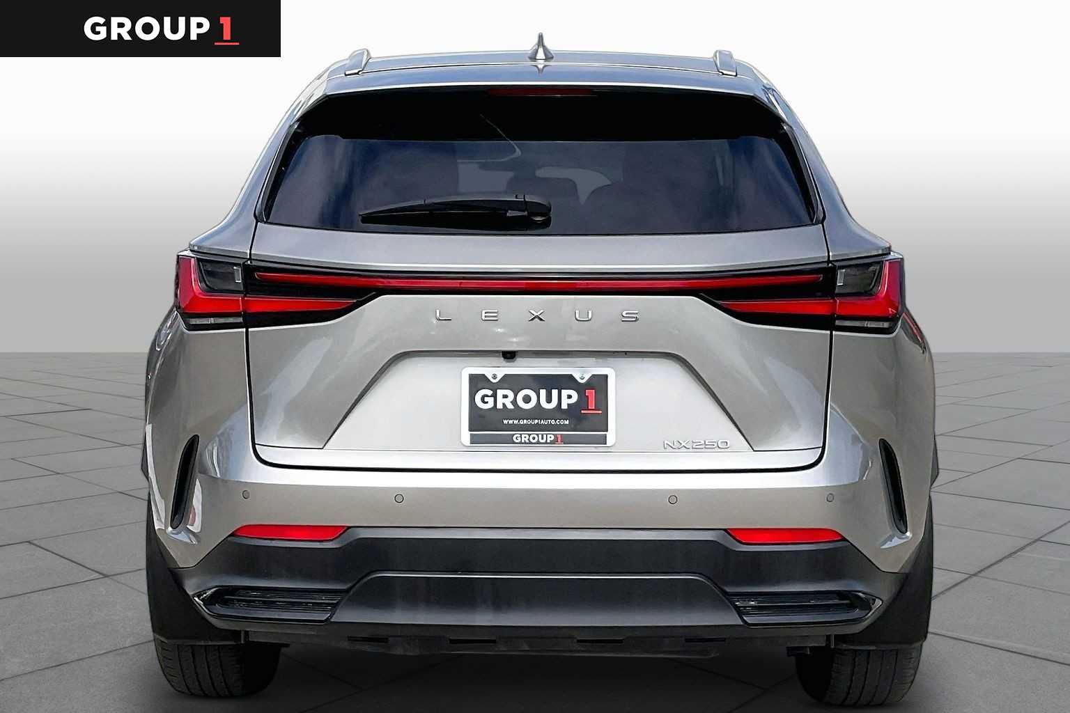 2024 Lexus NX 250 photo 5 of 34