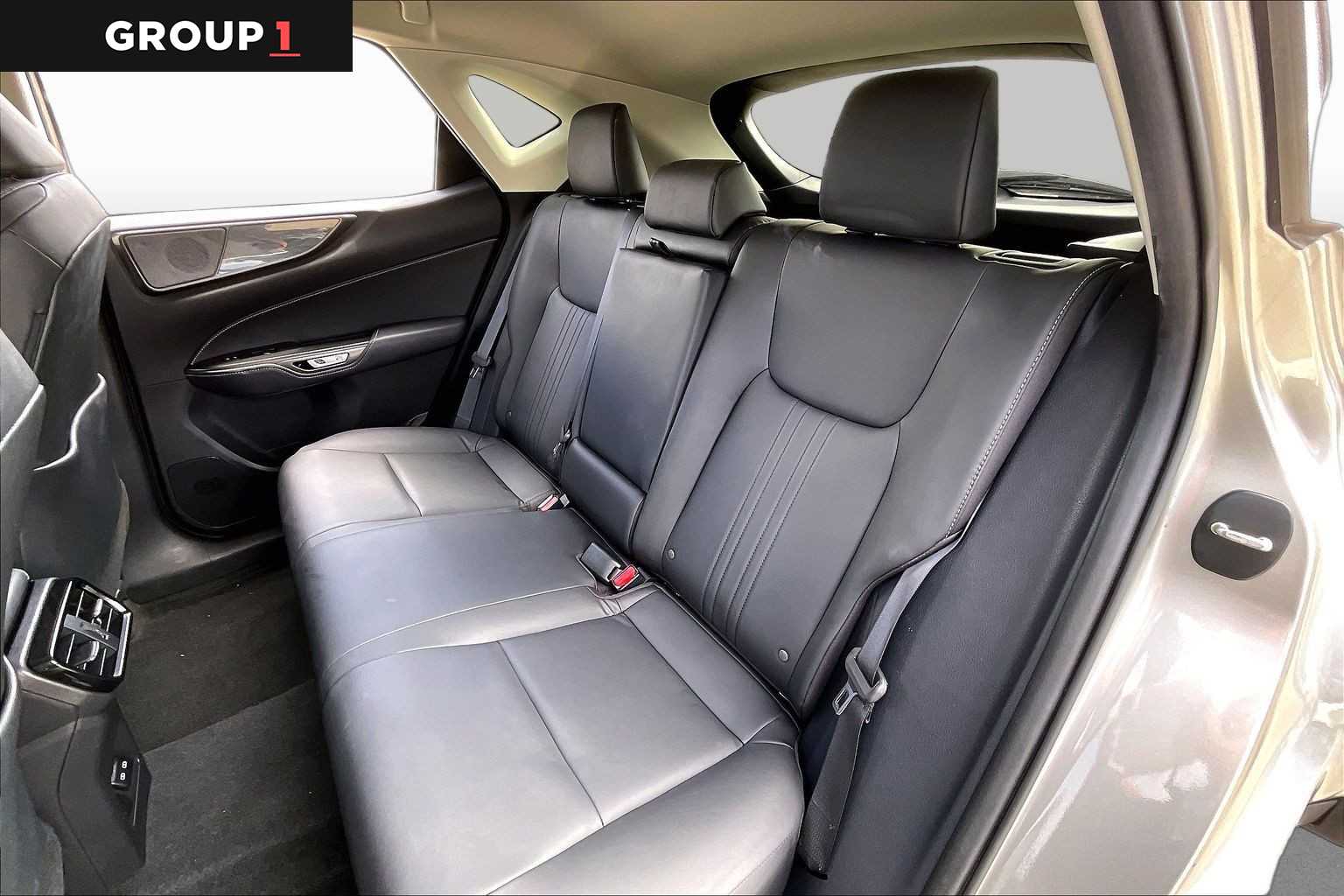 2024 Lexus NX 250 photo 18 of 34