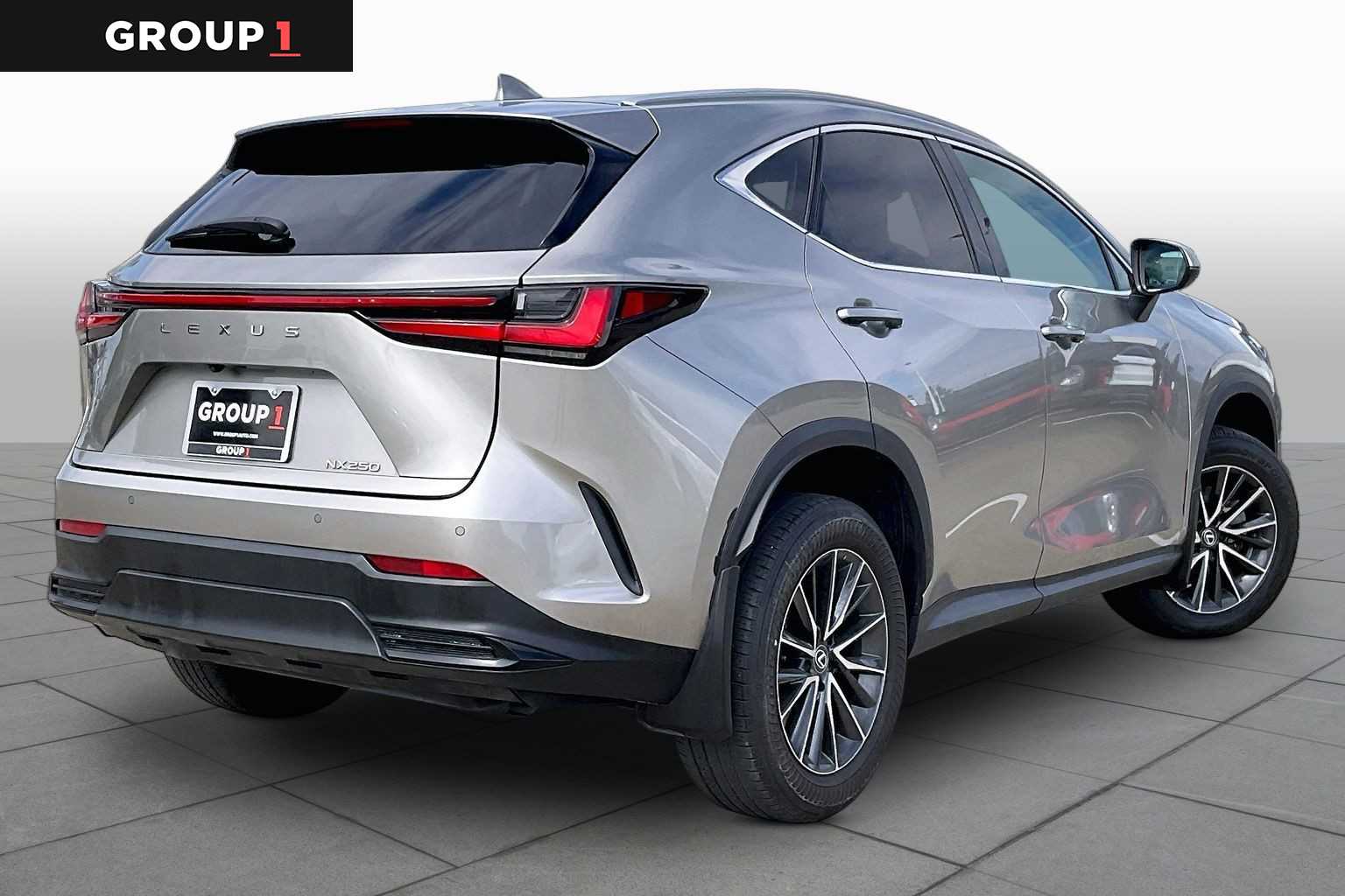 2024 Lexus NX 250 photo 11 of 34