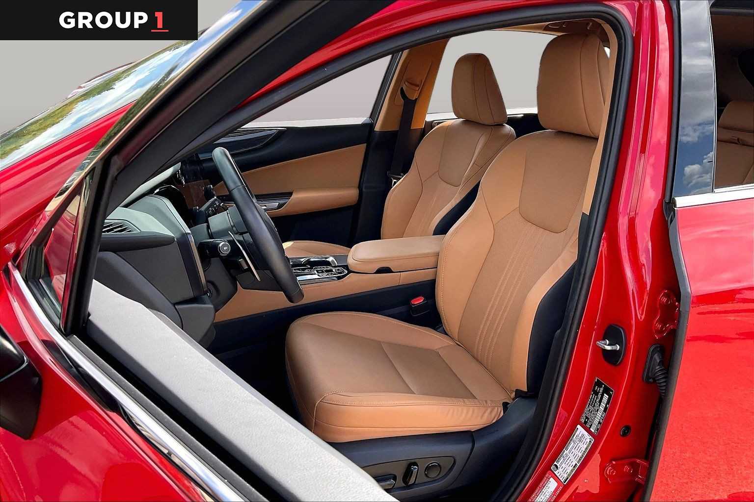 2025 Lexus NX 350 photo 7 of 34