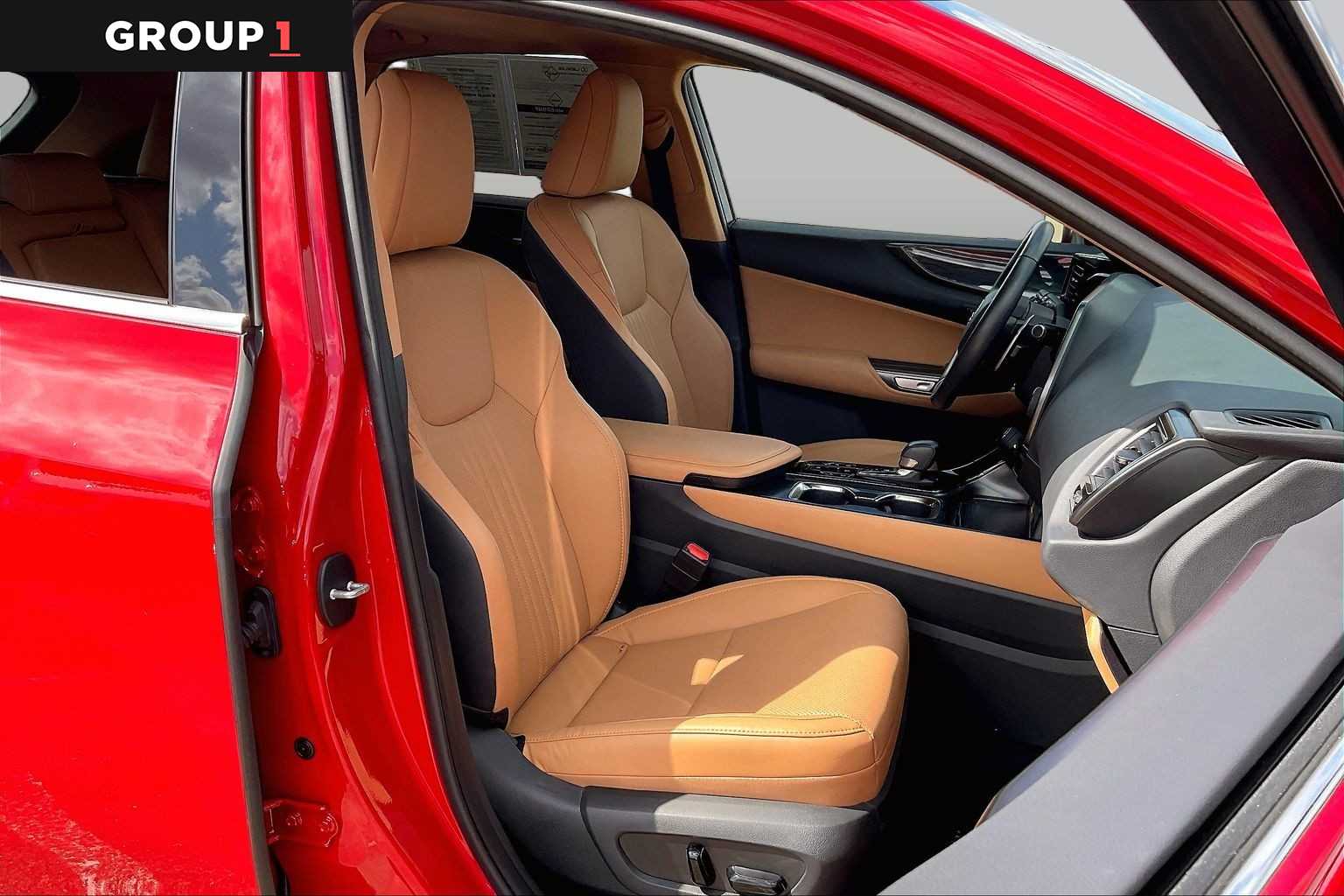 2025 Lexus NX 350 photo 8 of 34