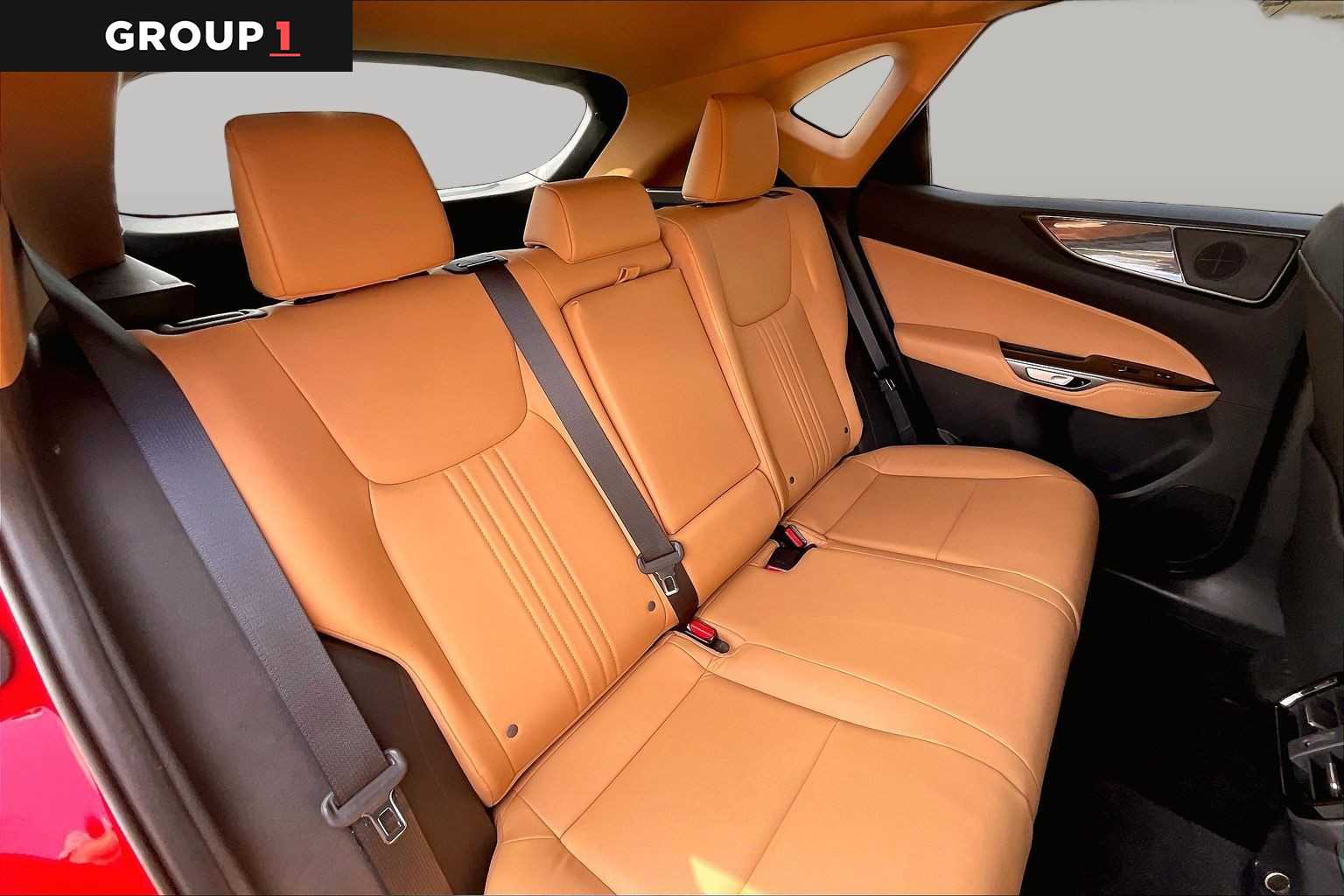 2025 Lexus NX 350 photo 17 of 34