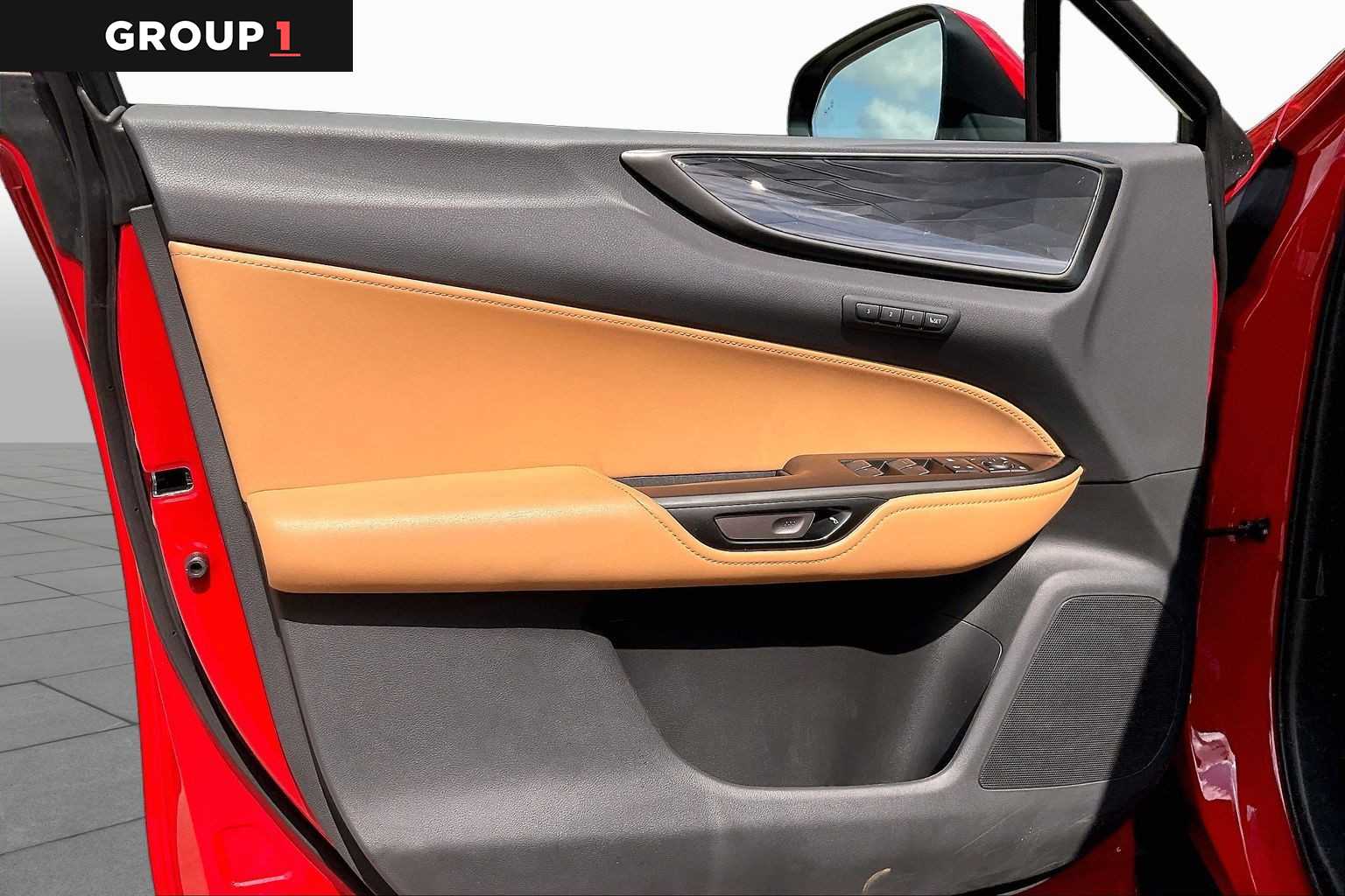 2025 Lexus NX 350 photo 19 of 34
