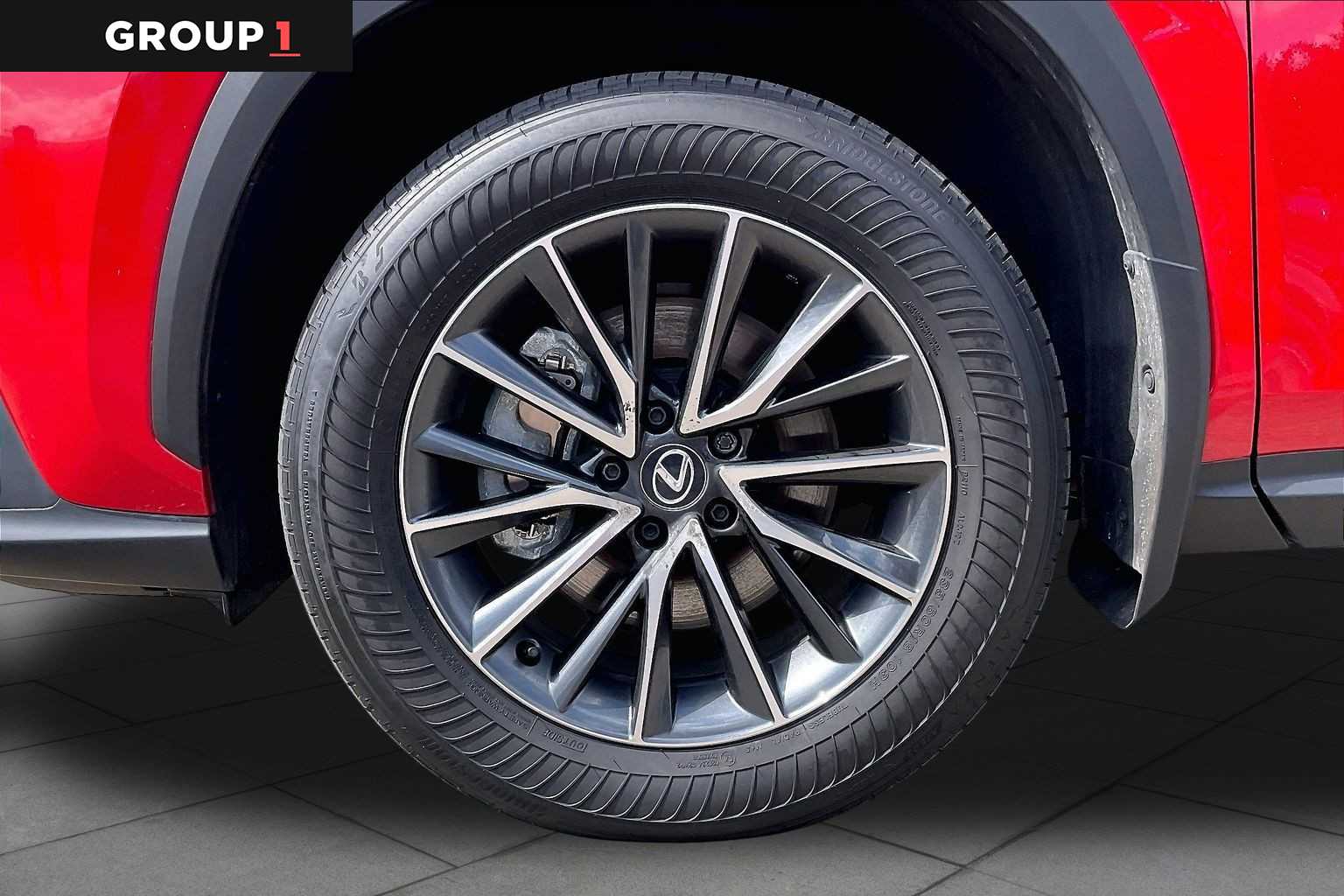 2025 Lexus NX 350 photo 9 of 34