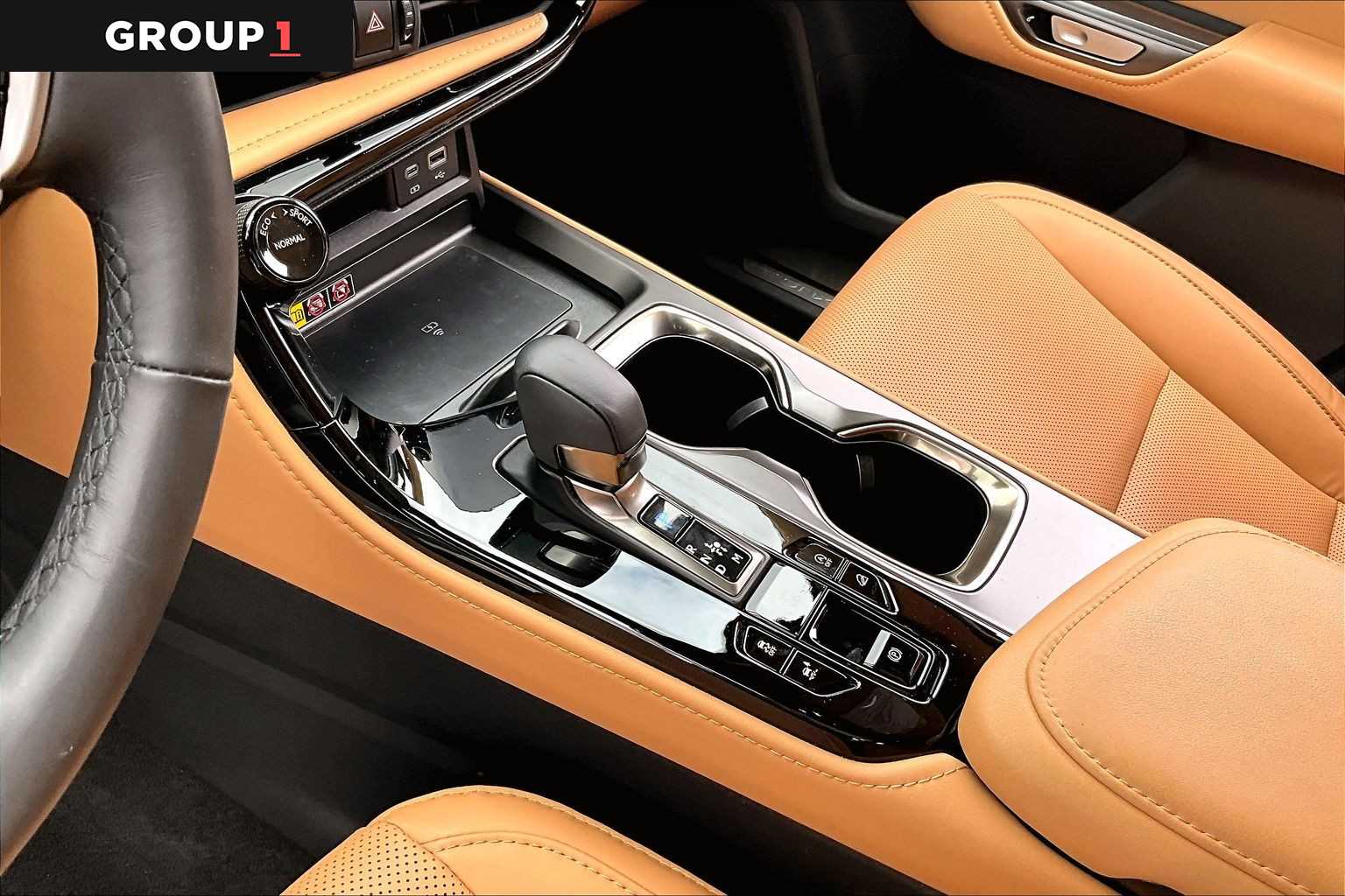 2026 Lexus NX 350 photo 14 of 34
