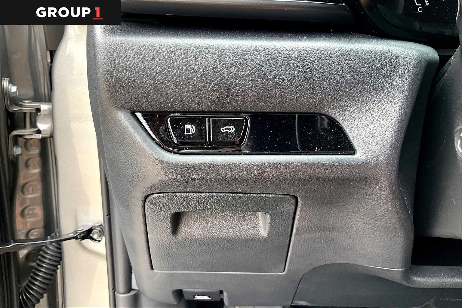 2026 Lexus NX 350 photo 33 of 34