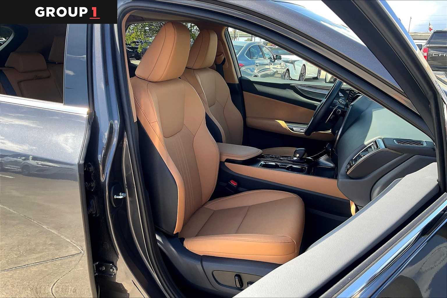 2025 Lexus NX Premium  - 6