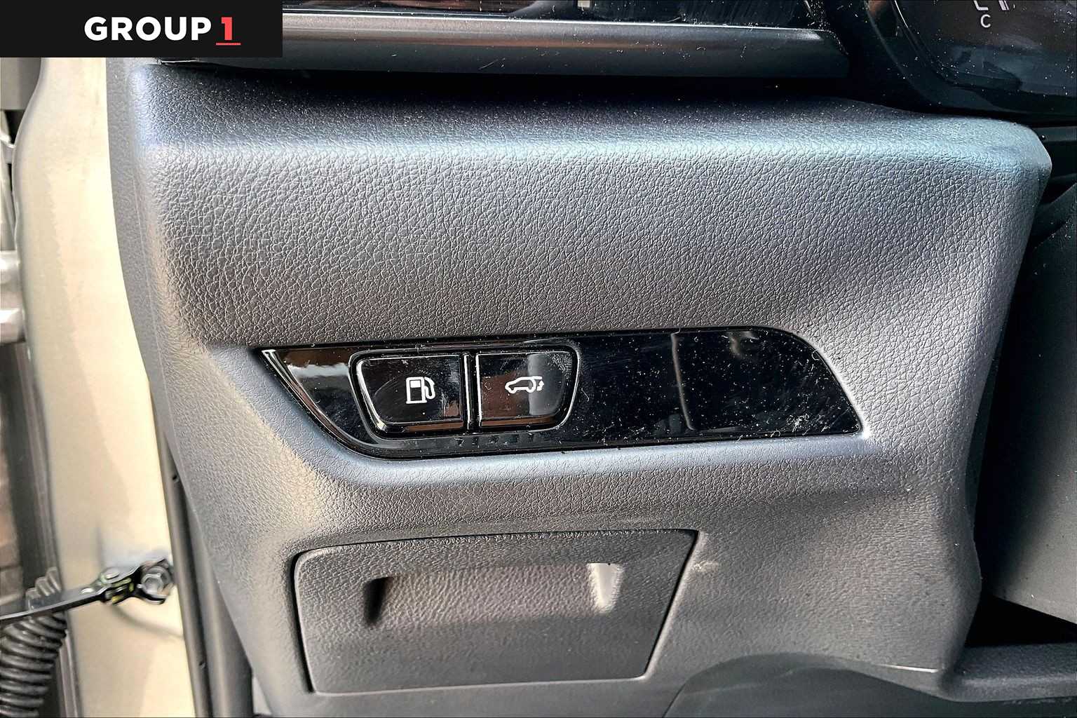 2026 Lexus NX 350 photo 33 of 34