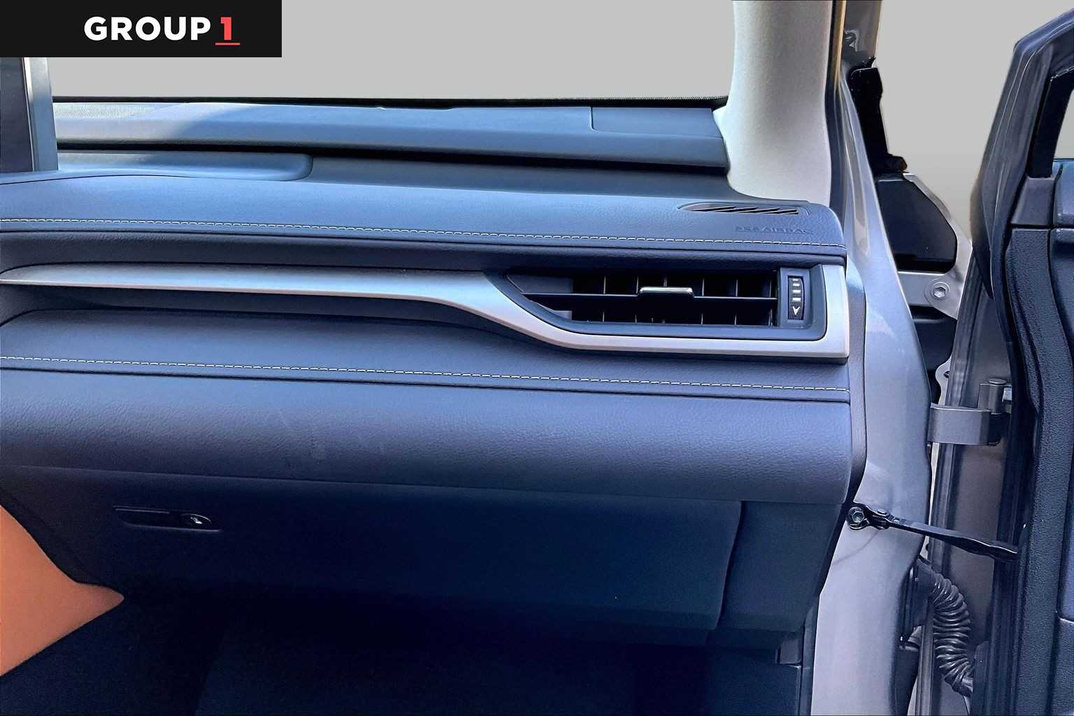 2021 Lexus RX 350 photo 18 of 36