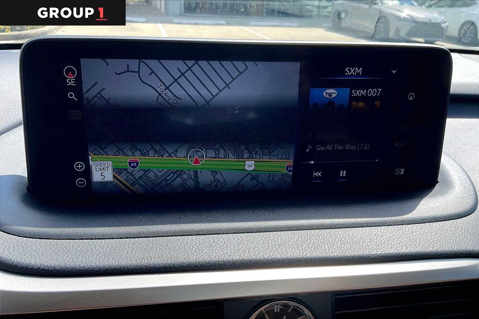 2021 Lexus RX 350 photo 33 of 36