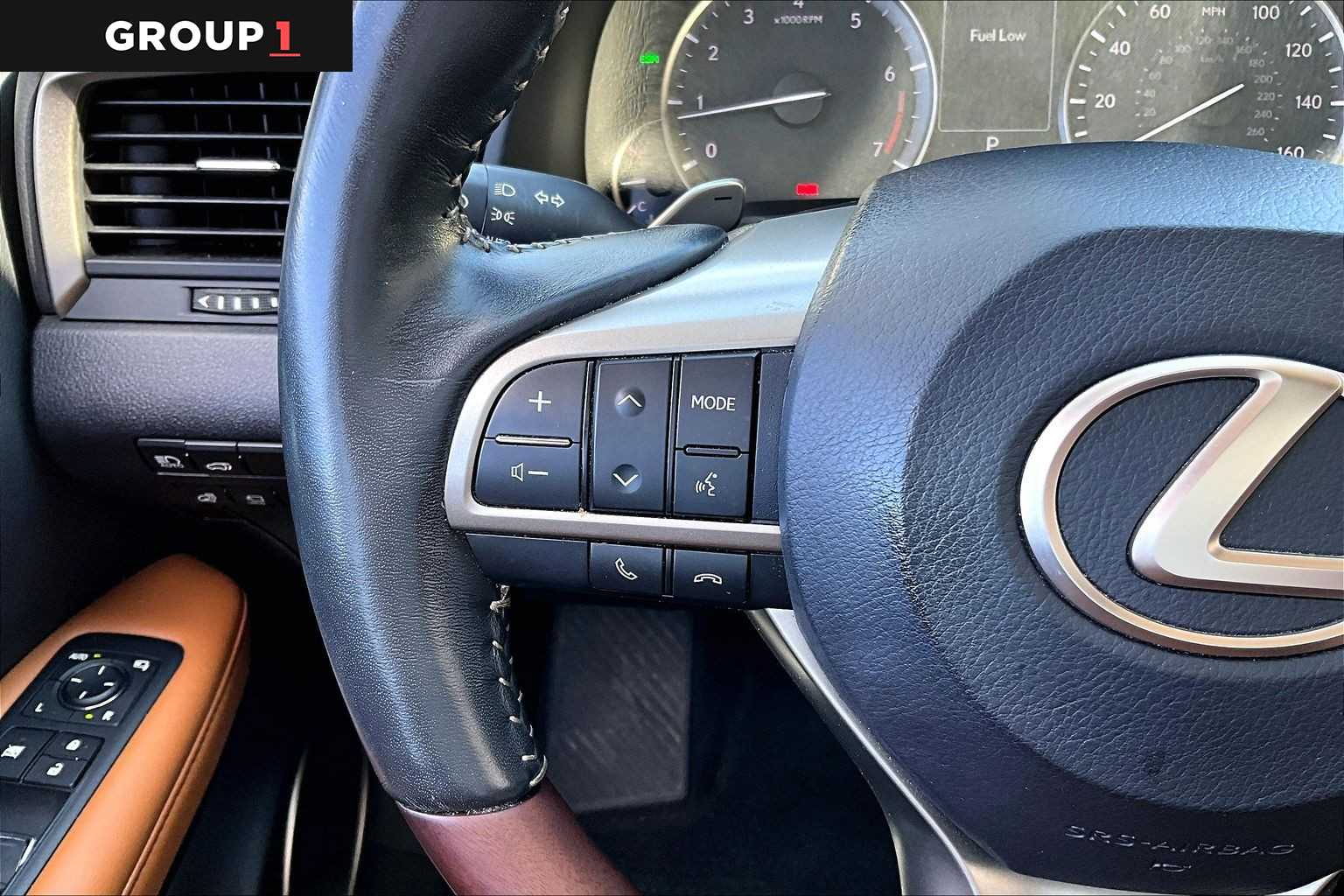 2021 Lexus RX 350 photo 23 of 36