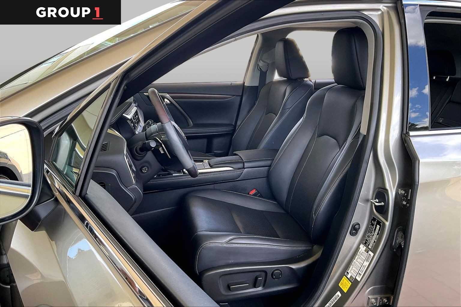 2020 Lexus RX 350 photo 7 of 34