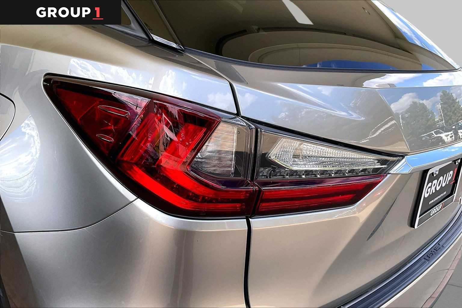 2020 Lexus RX 350 photo 26 of 34