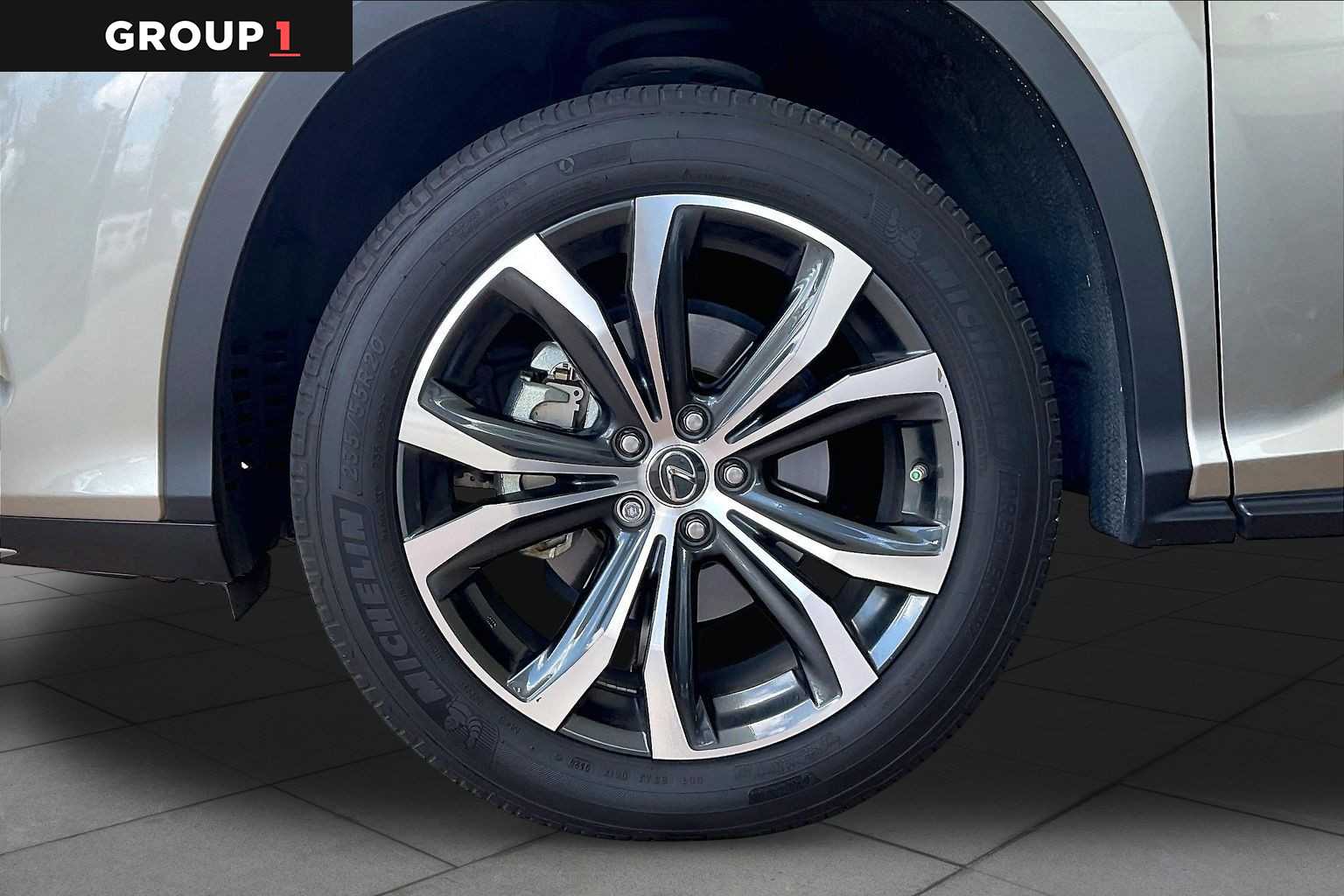 2020 Lexus RX 350 photo 9 of 34