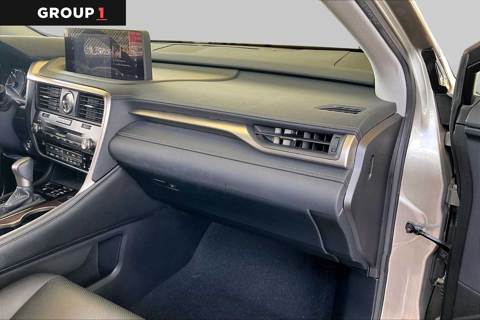 2020 Lexus RX 350 photo 16 of 34
