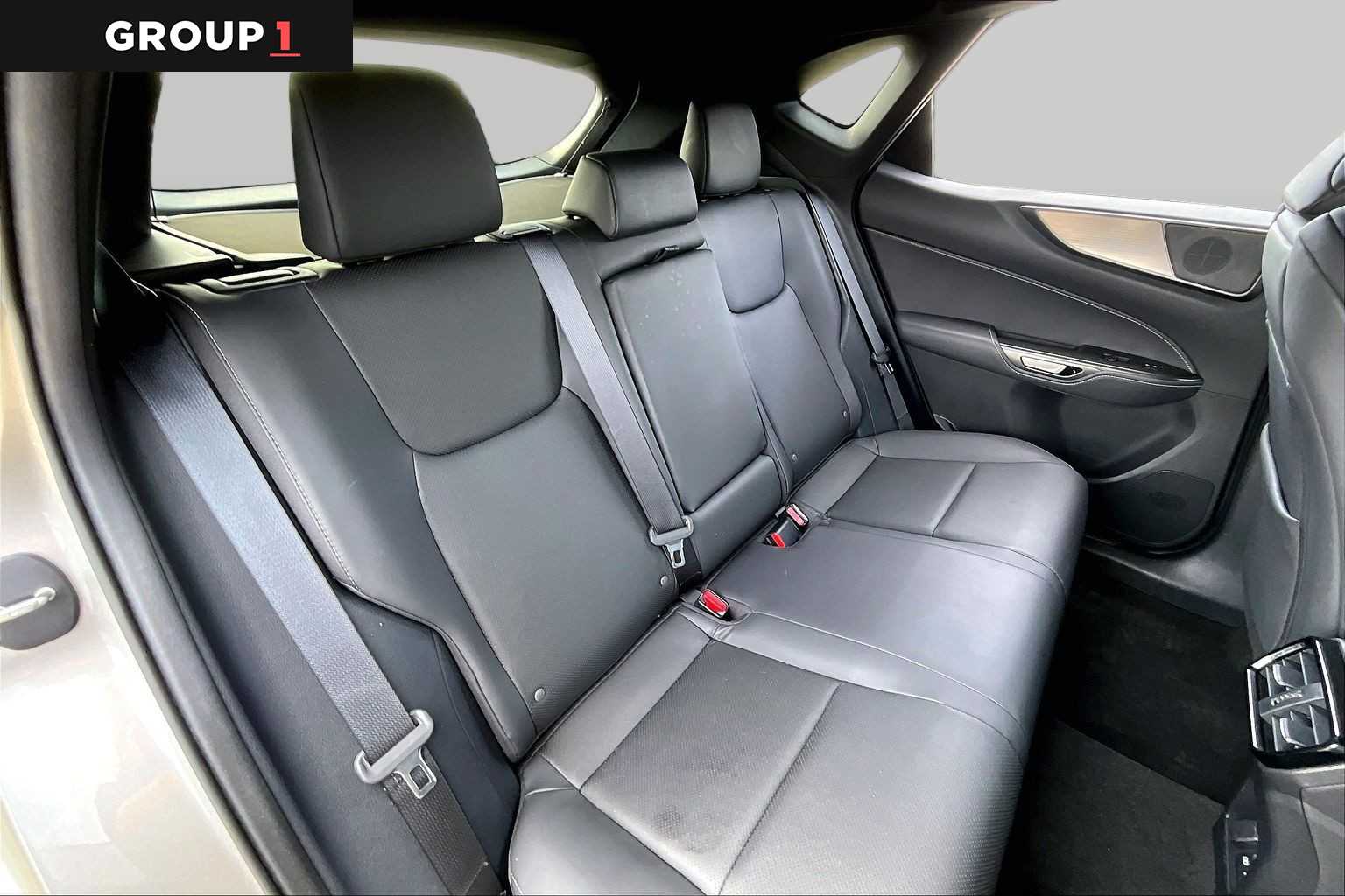 2024 Lexus NX 350 photo 17 of 34