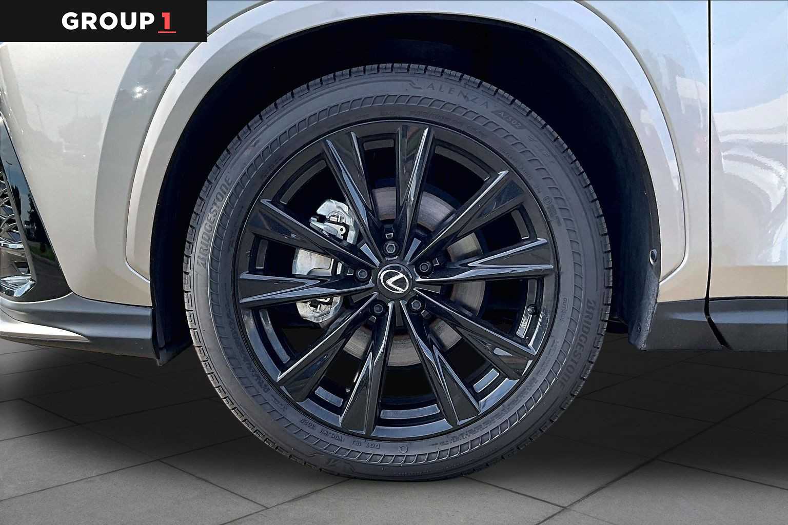 2024 Lexus NX 350 photo 9 of 34