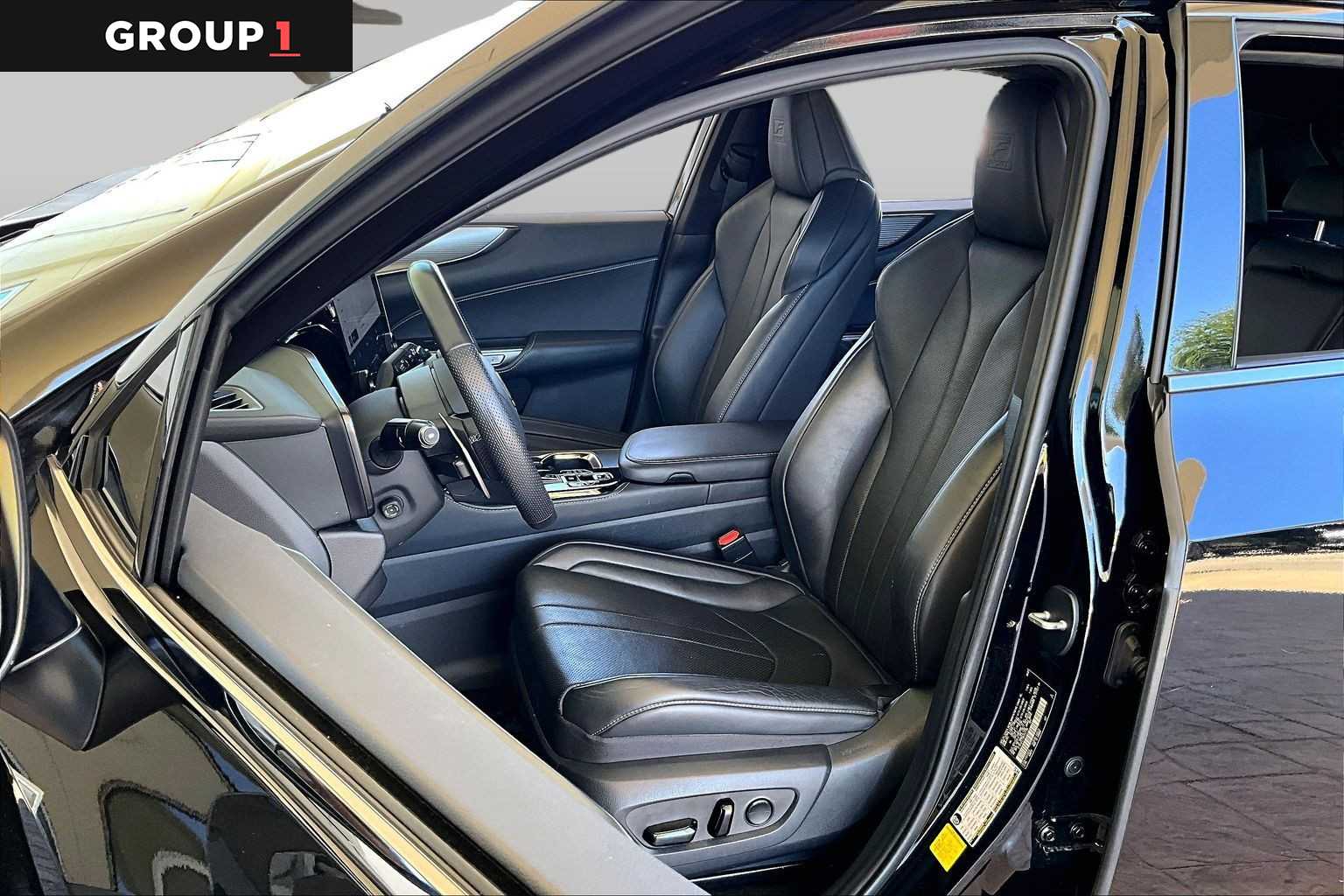 2024 Lexus NX 350 photo 5 of 25