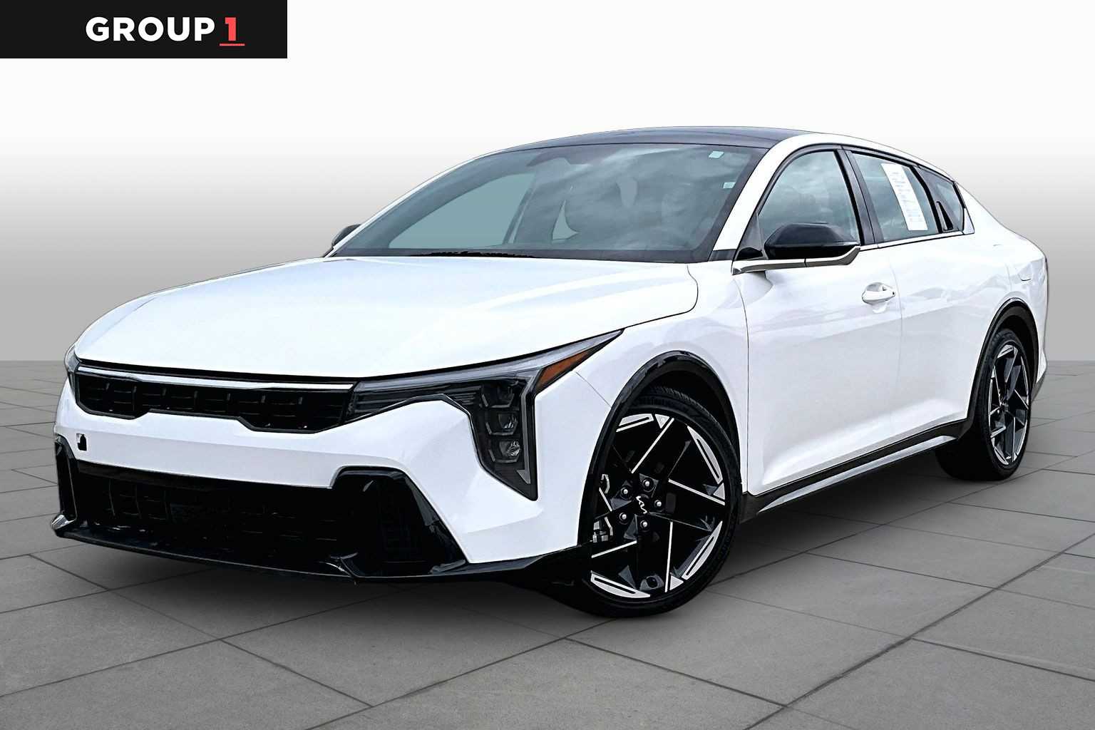 2025 Kia K4 GT-Line Snow White Pearl at Beck & Masten Kia