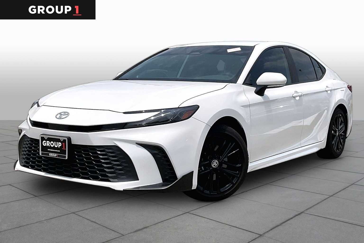 2025 Toyota Camry SE Ice Cap at Group 1 Toyota Southwest