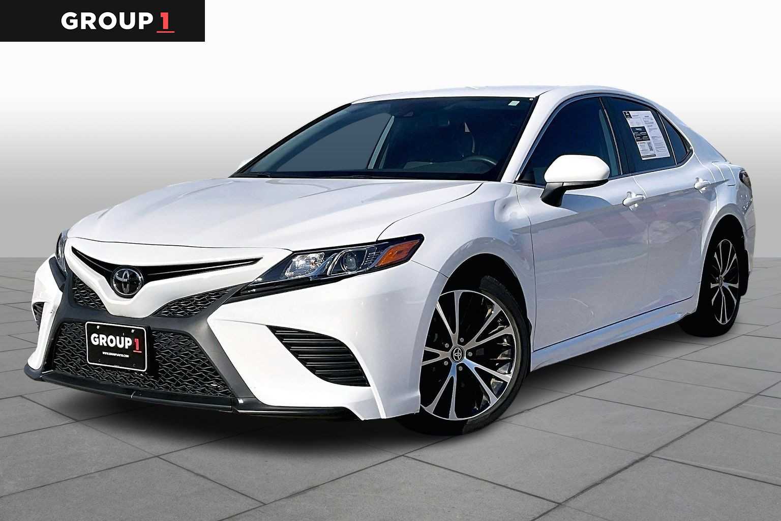 2020 Toyota Camry SE Super White at Mercedes-Benz of Houston North