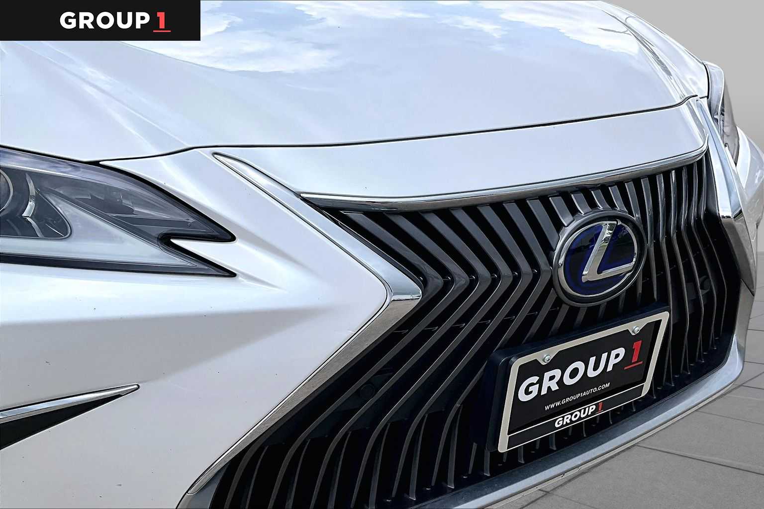 2021 Lexus ES 300h  Eminent White Pearl at Lexus of Clear Lake