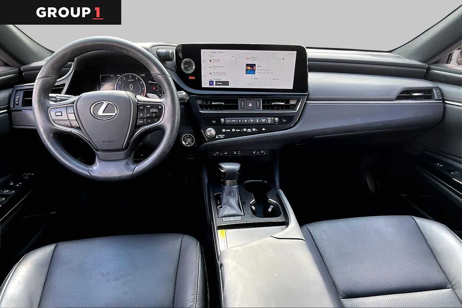 2025 Lexus ES 350 photo 13 of 34