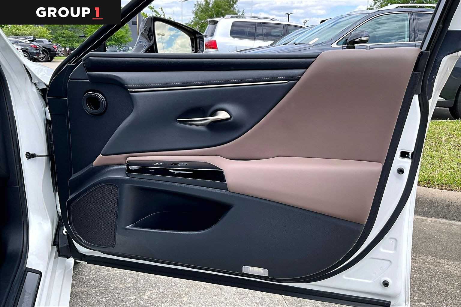 2023 Lexus ES 350  Eminent White Pearl at Lexus Southwest Houston