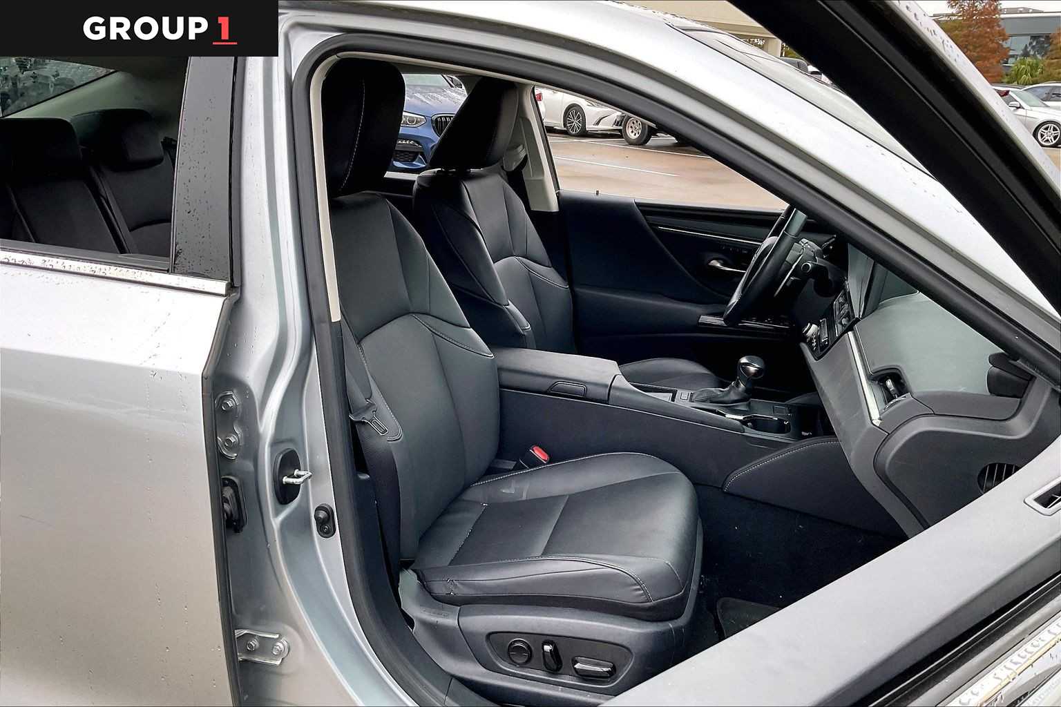 2023 Lexus ES  Iridium at Lexus Southwest Houston