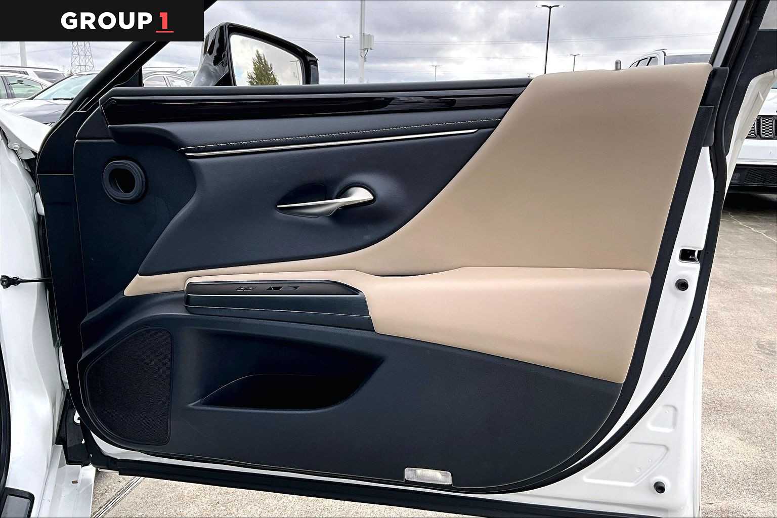 2020 Lexus ES  Eminent White Pearl at Lexus of Clear Lake