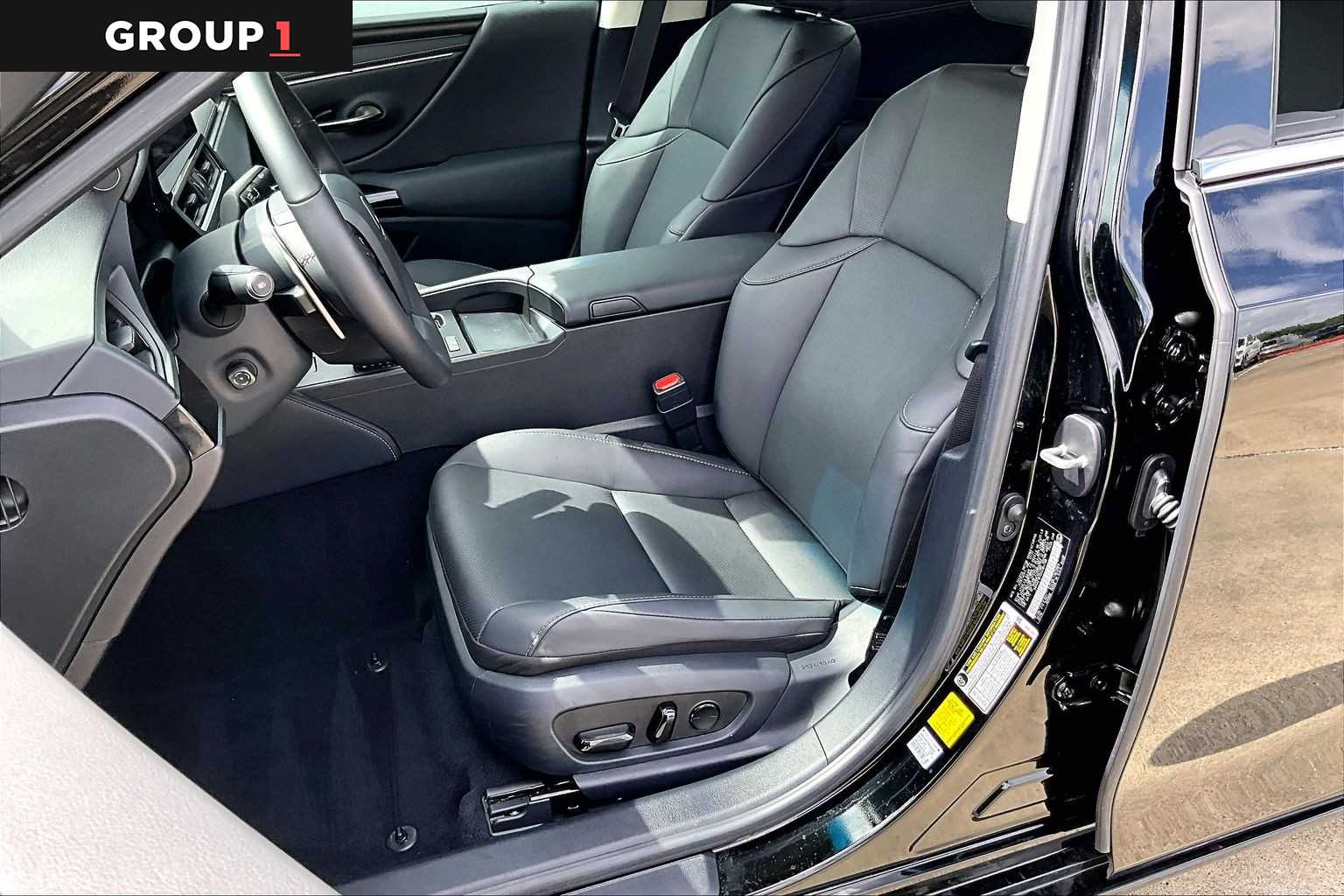 2025 Lexus ES 350  Obsidian at Lexus Southwest Houston