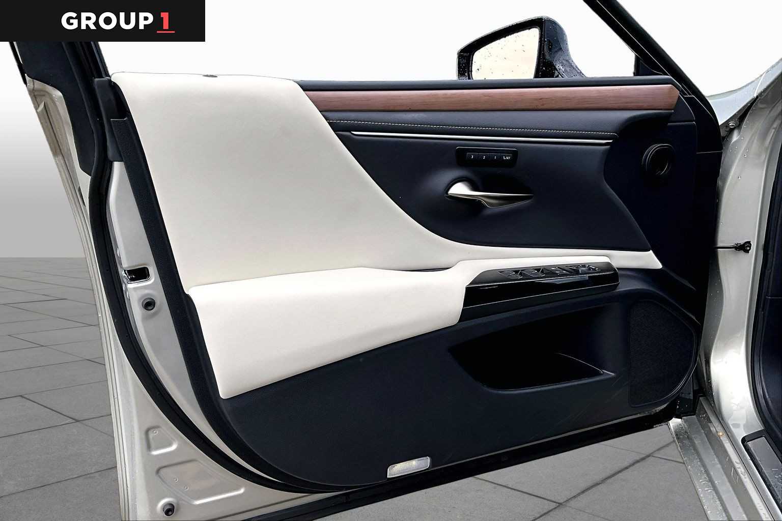 2025 Lexus ES 350  Moonbeam Beige Metallic at Lexus Southwest Houston