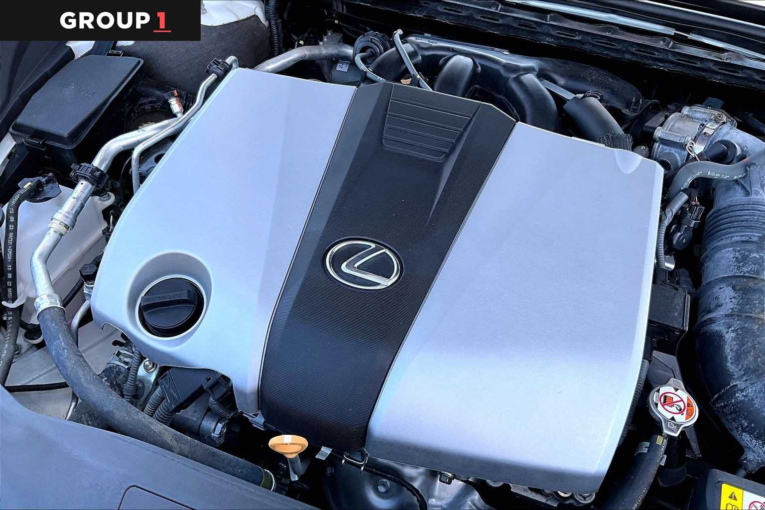 2023 Lexus ES 350 photo 30 of 34