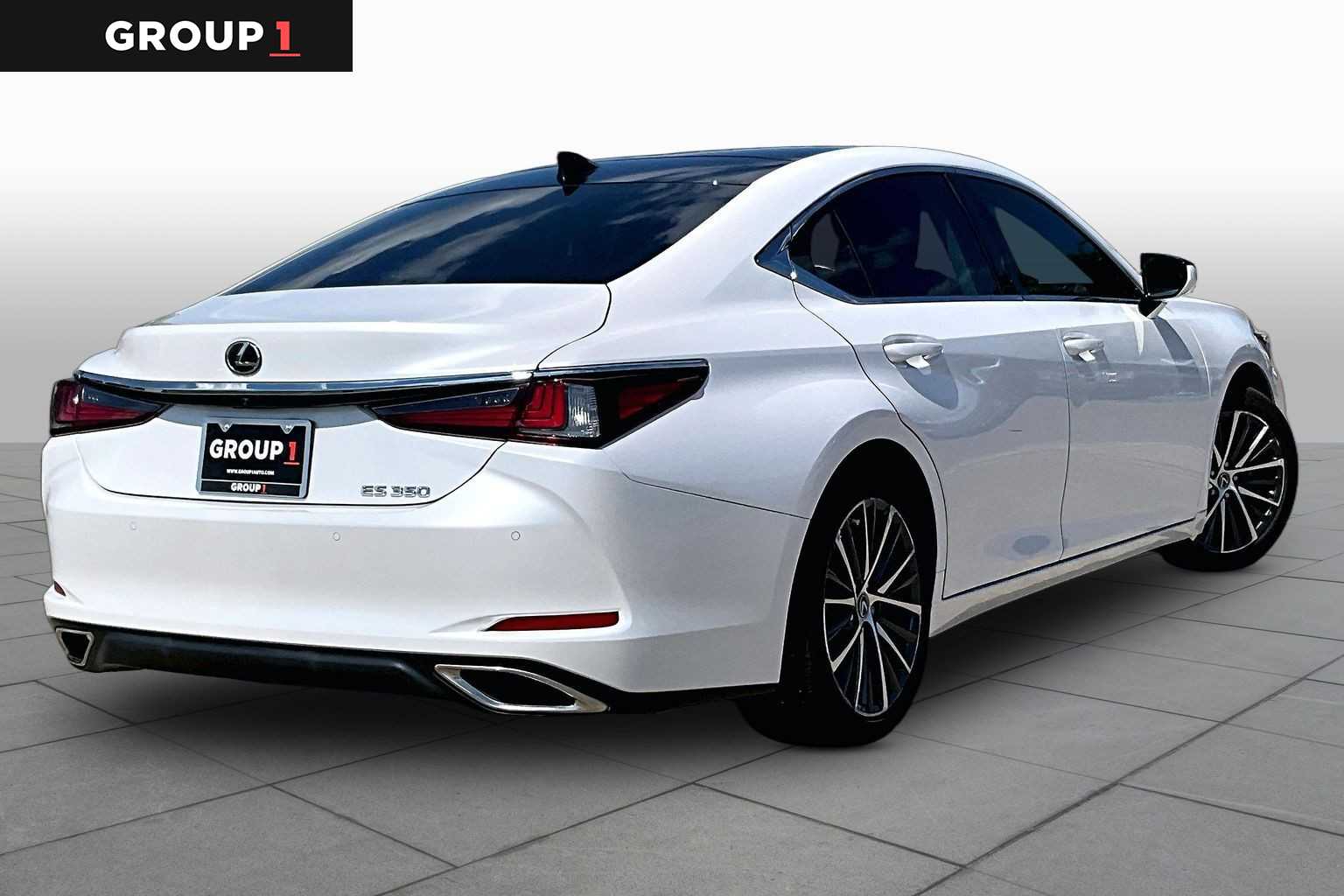 2023 Lexus ES 350 photo 11 of 34