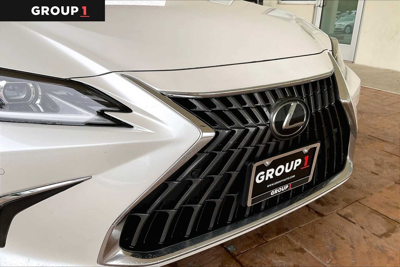 2025 Lexus ES 350  Eminent White Pearl at Lexus Southwest Houston