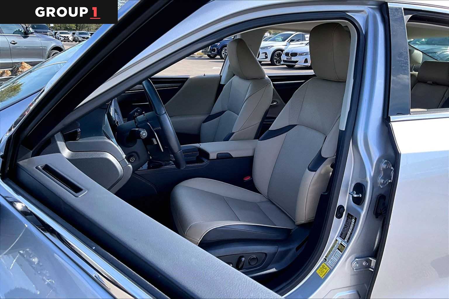 2020 Lexus ES  Silver Lining Metallic at AutoNation USA Houston