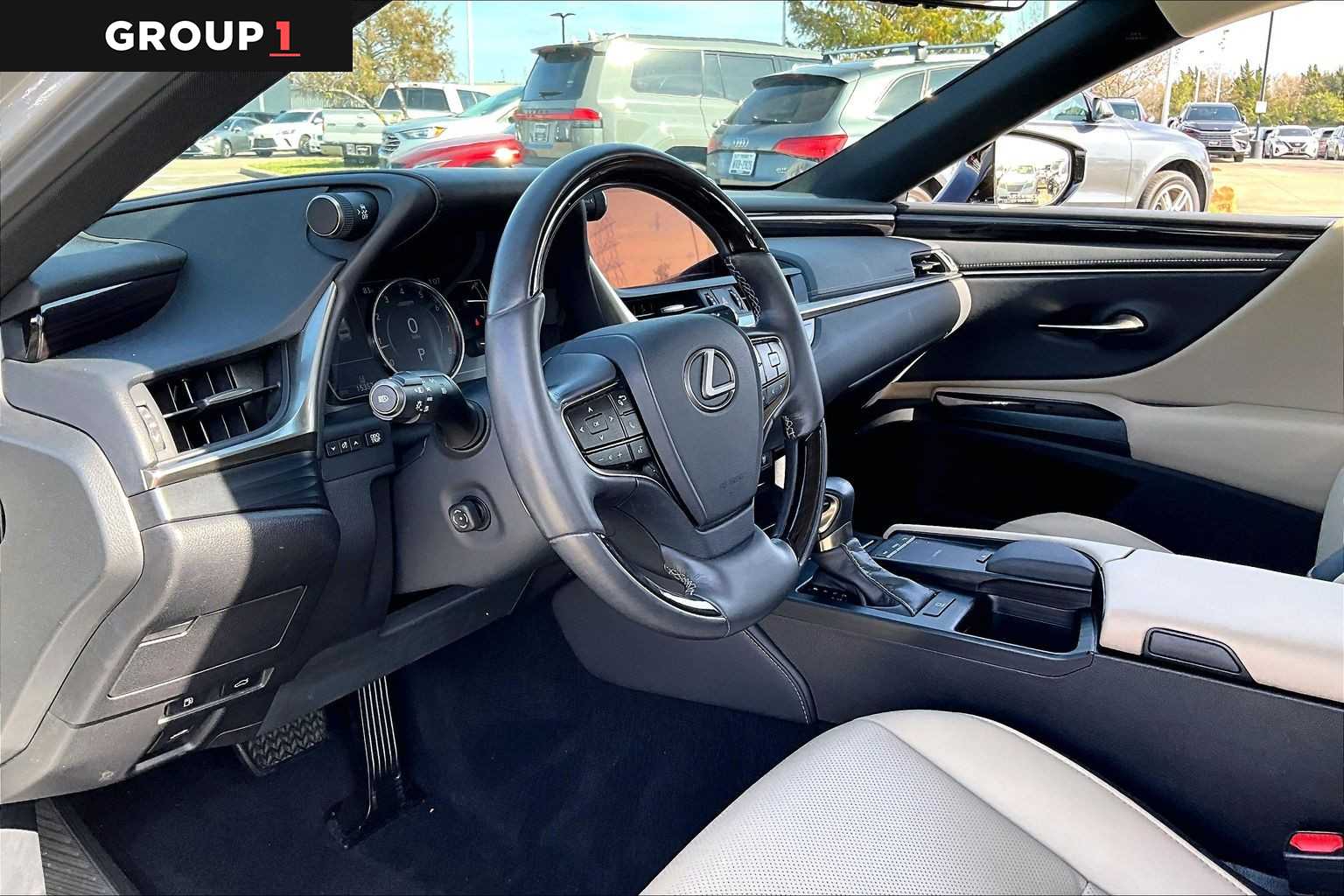 2020 Lexus ES  Silver Lining Metallic at AutoNation USA Houston