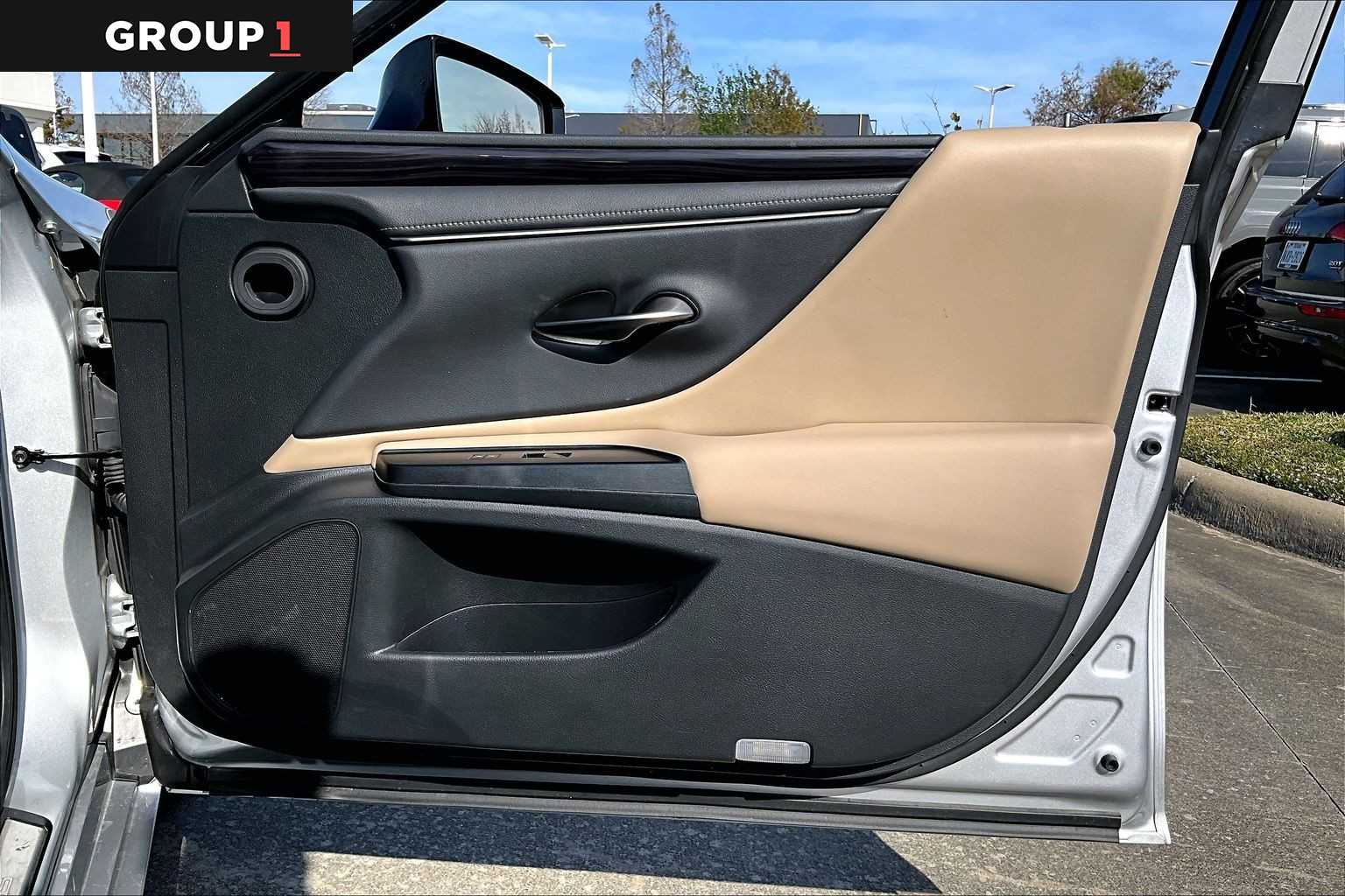 2020 Lexus ES  Silver Lining Metallic at AutoNation USA Houston